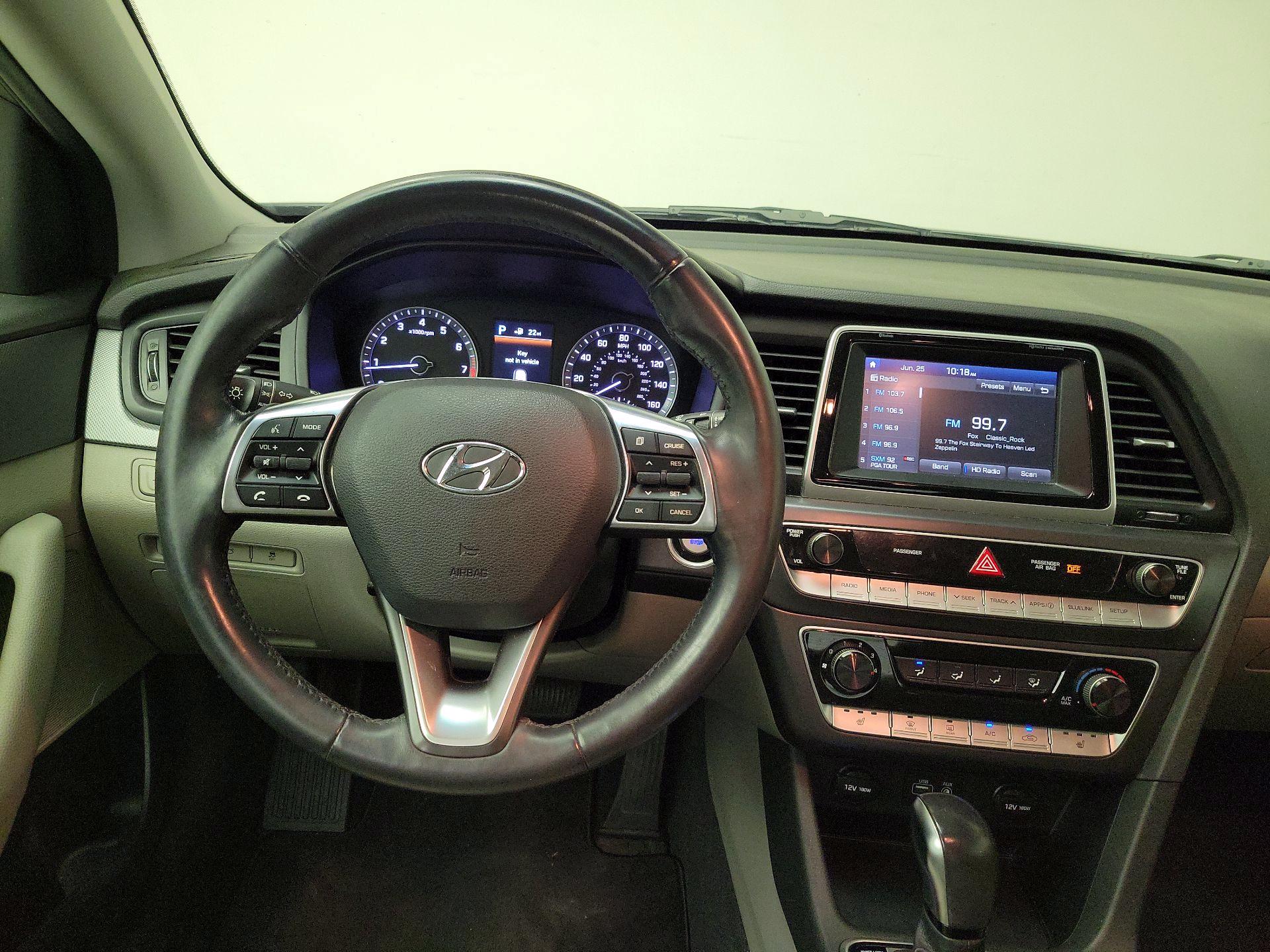 Thumbnail: 2018 Hyundai Sonata - 10