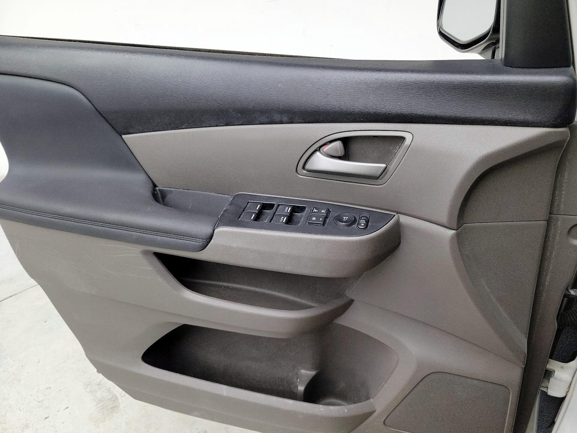 Thumbnail: 2013 Honda Odyssey - 12