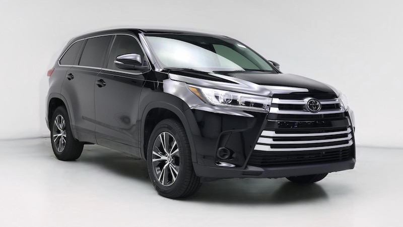 2018 Toyota Highlander LE Hero Image