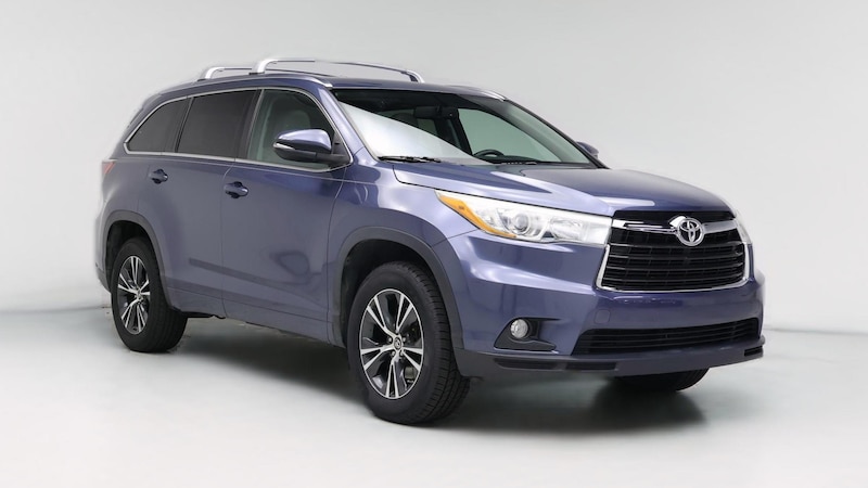 2016 Toyota Highlander XLE Hero Image