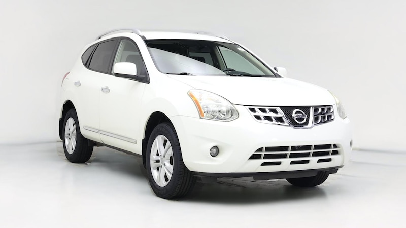 2013 Nissan Rogue SV Hero Image