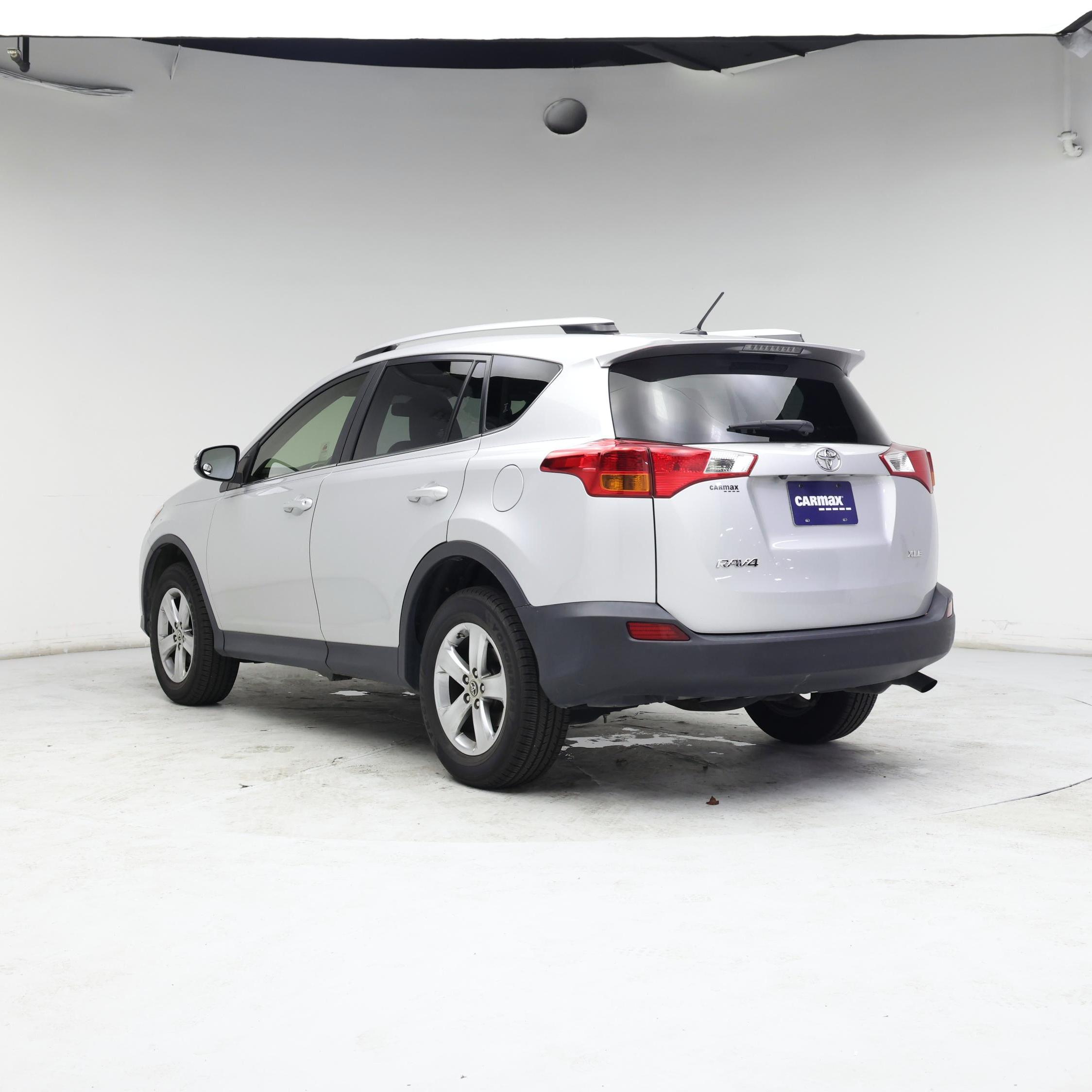Thumbnail: 2015 Toyota RAV4 - 2