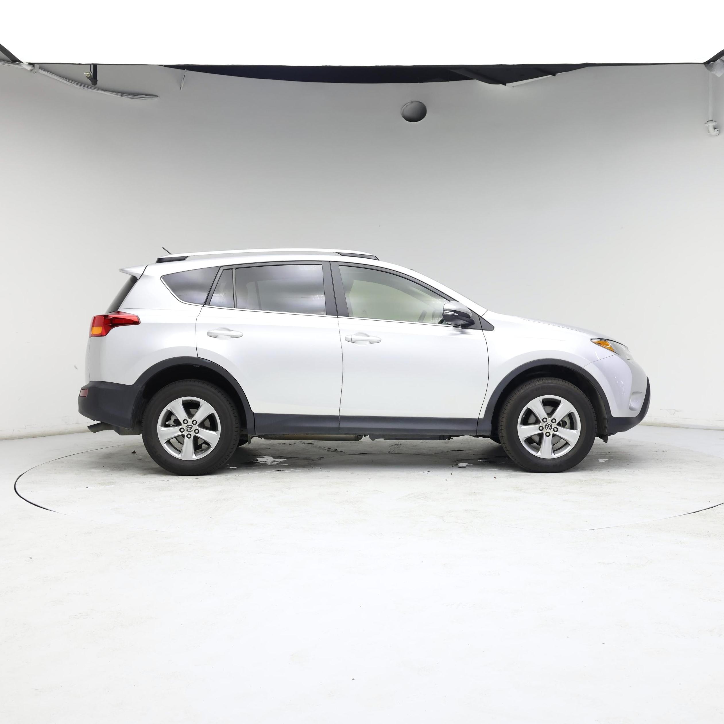 Thumbnail: 2015 Toyota RAV4 - 7