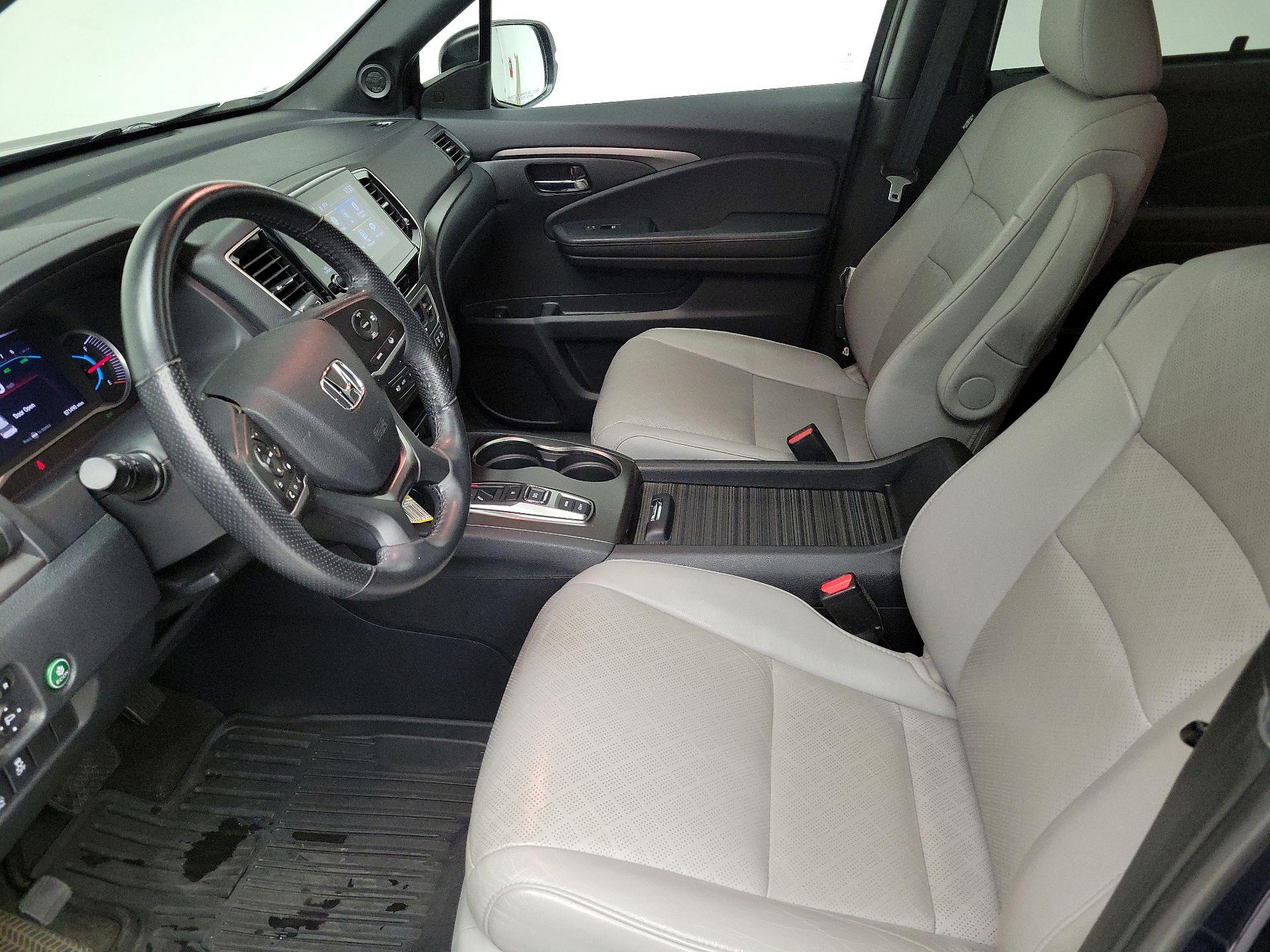 Thumbnail: 2020 Honda Passport - 11