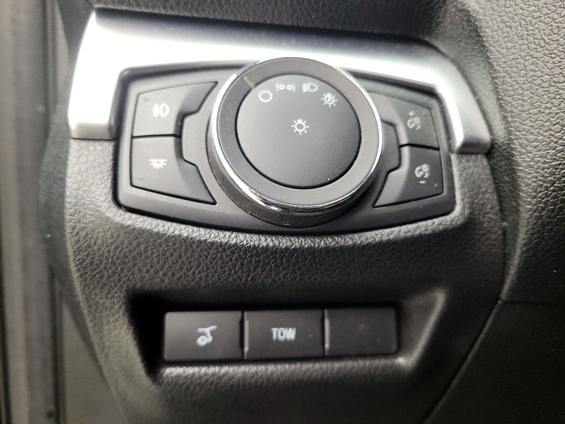 Thumbnail: 2018 Ford Explorer - 13