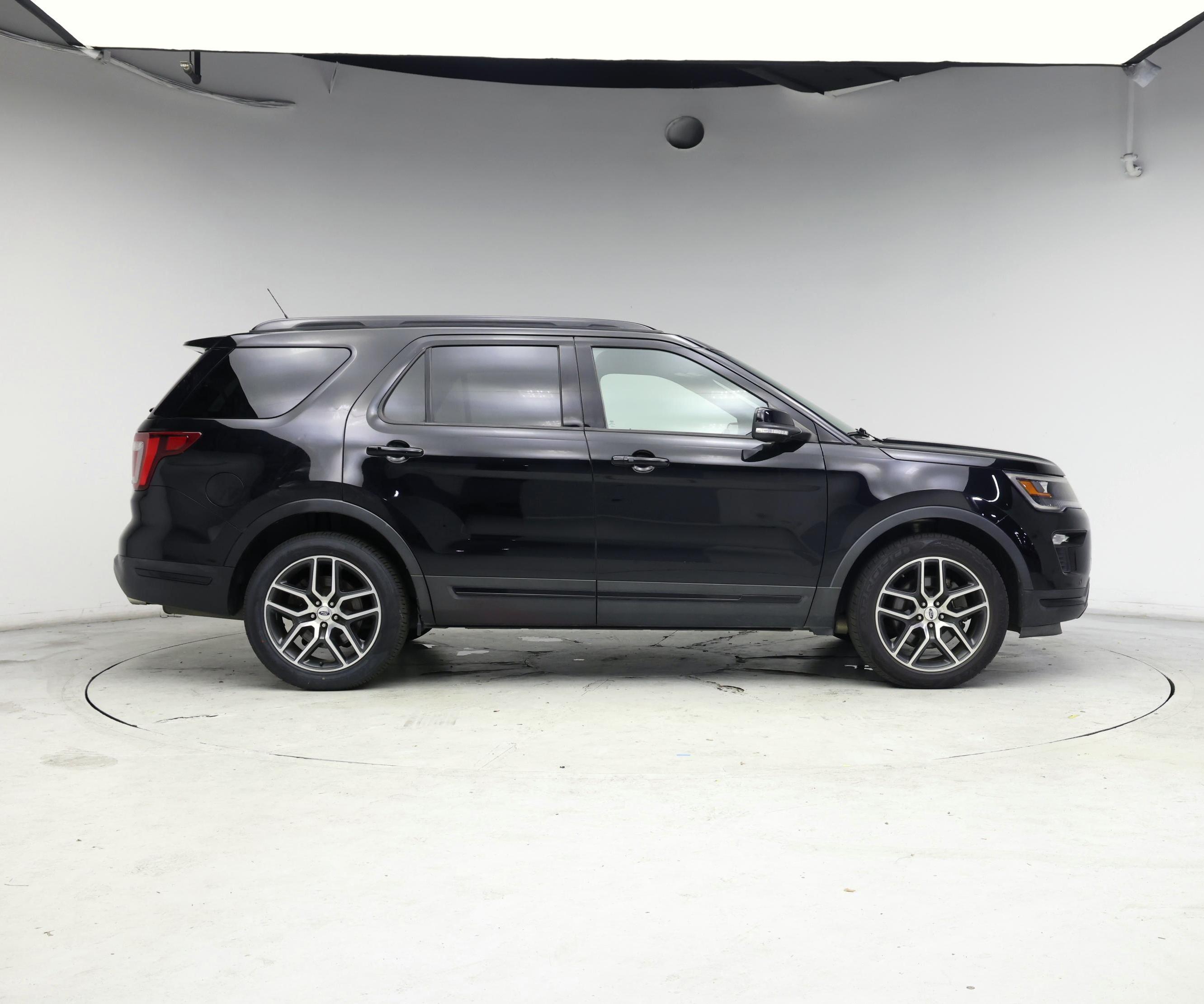 Thumbnail: 2018 Ford Explorer - 7