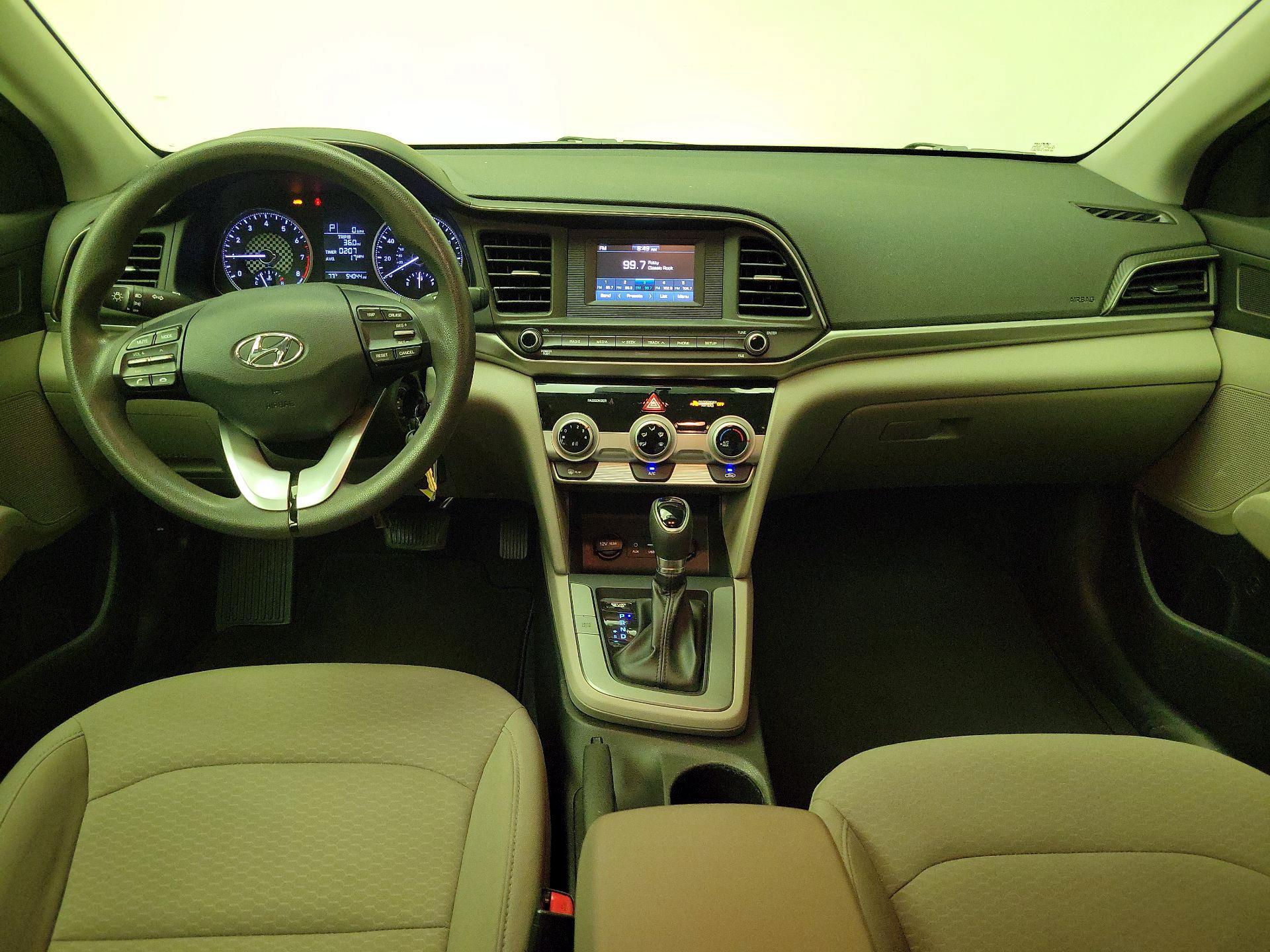 Thumbnail: 2019 Hyundai Elantra - 9