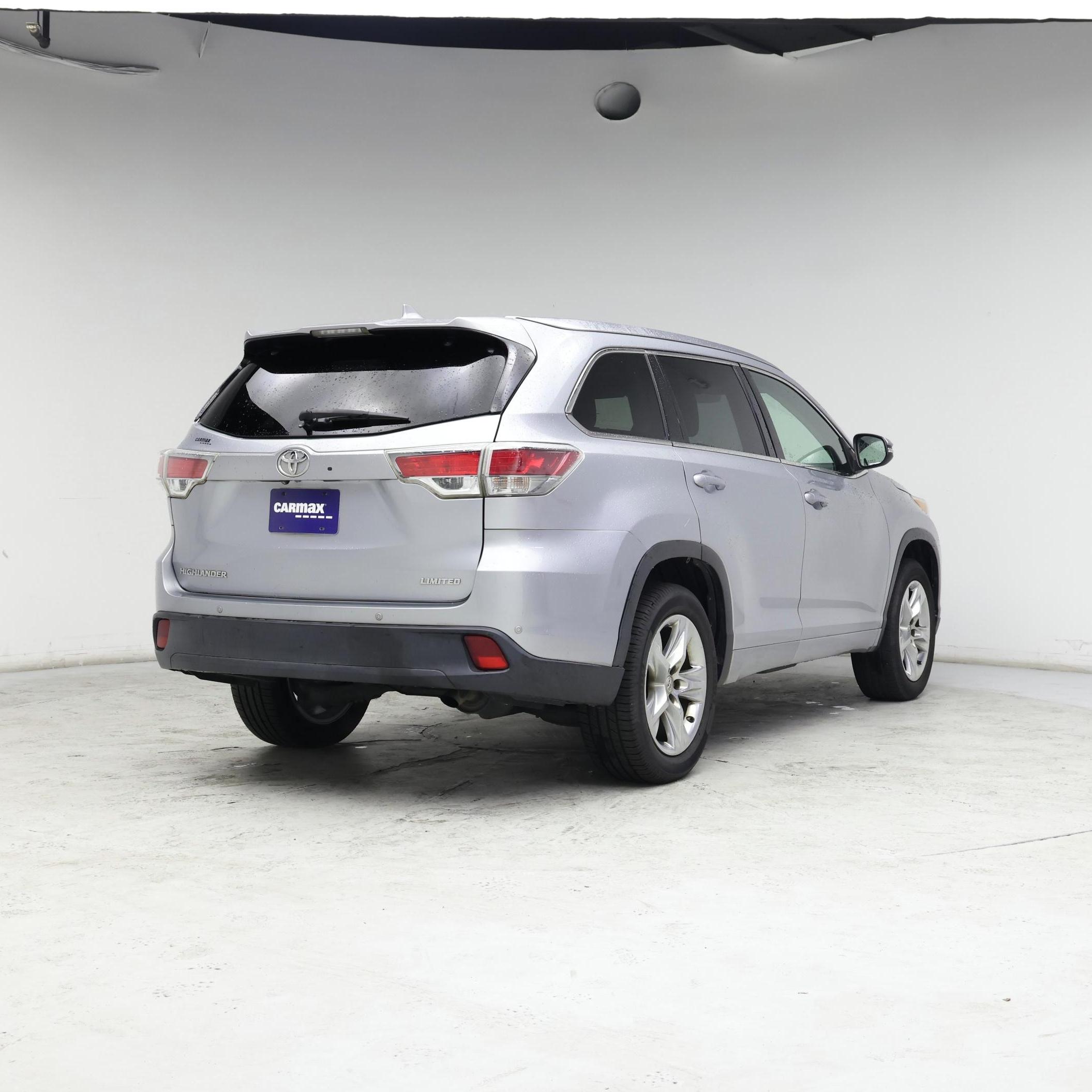 Thumbnail: 2015 Toyota Highlander - 8