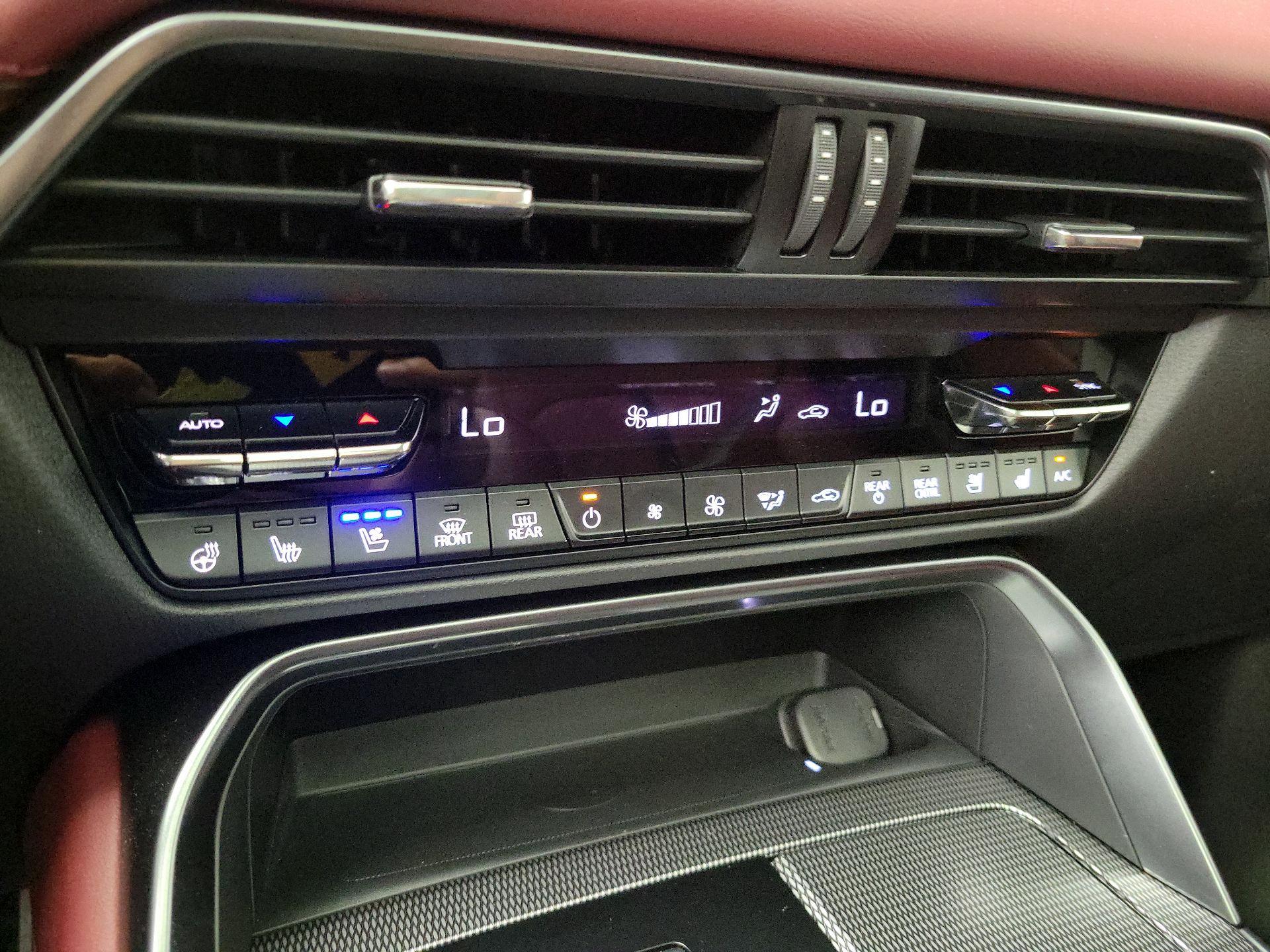 Thumbnail: 2025 Mazda CX-70 - 16