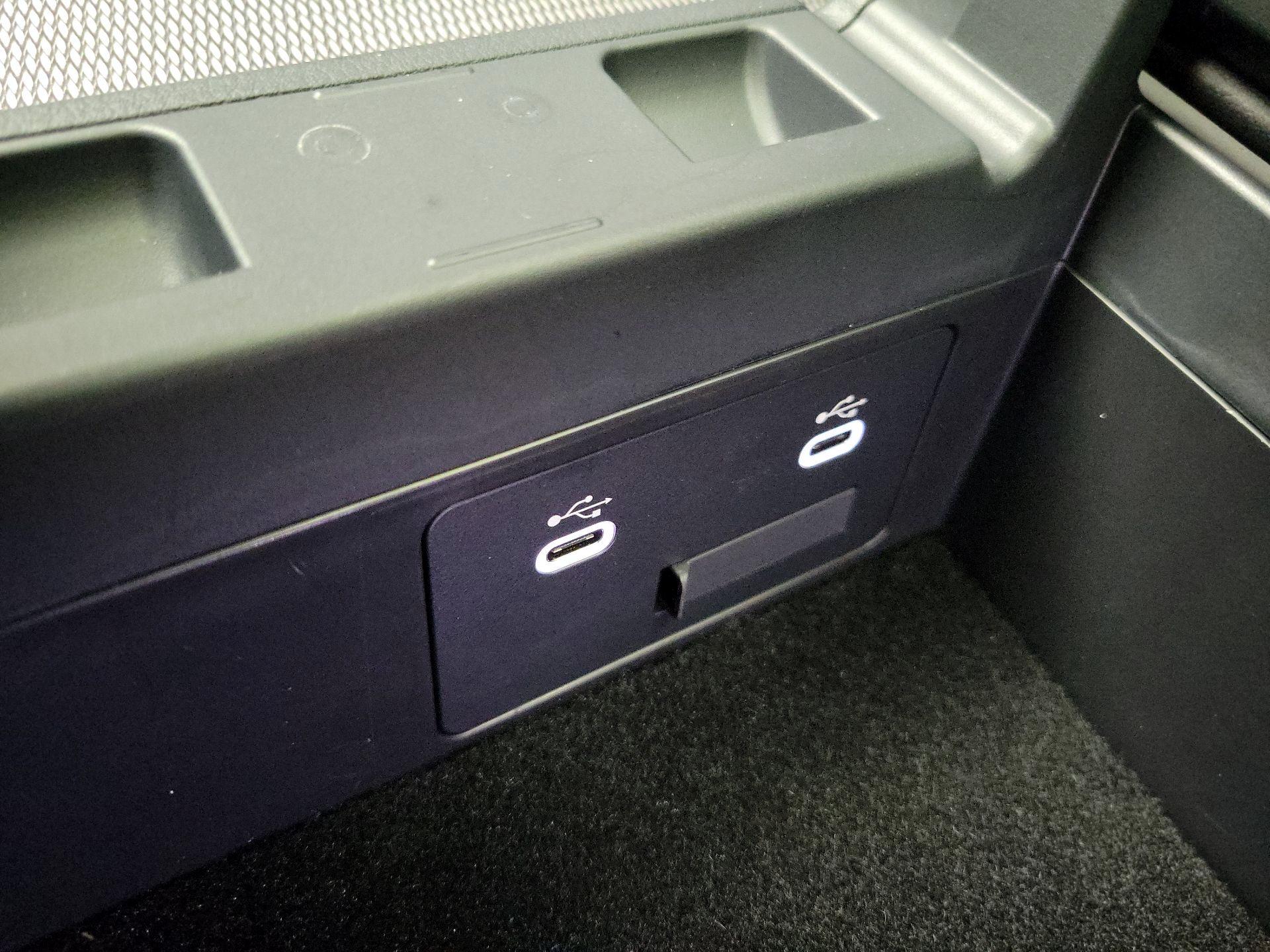 Thumbnail: 2025 Mazda CX-70 - 18