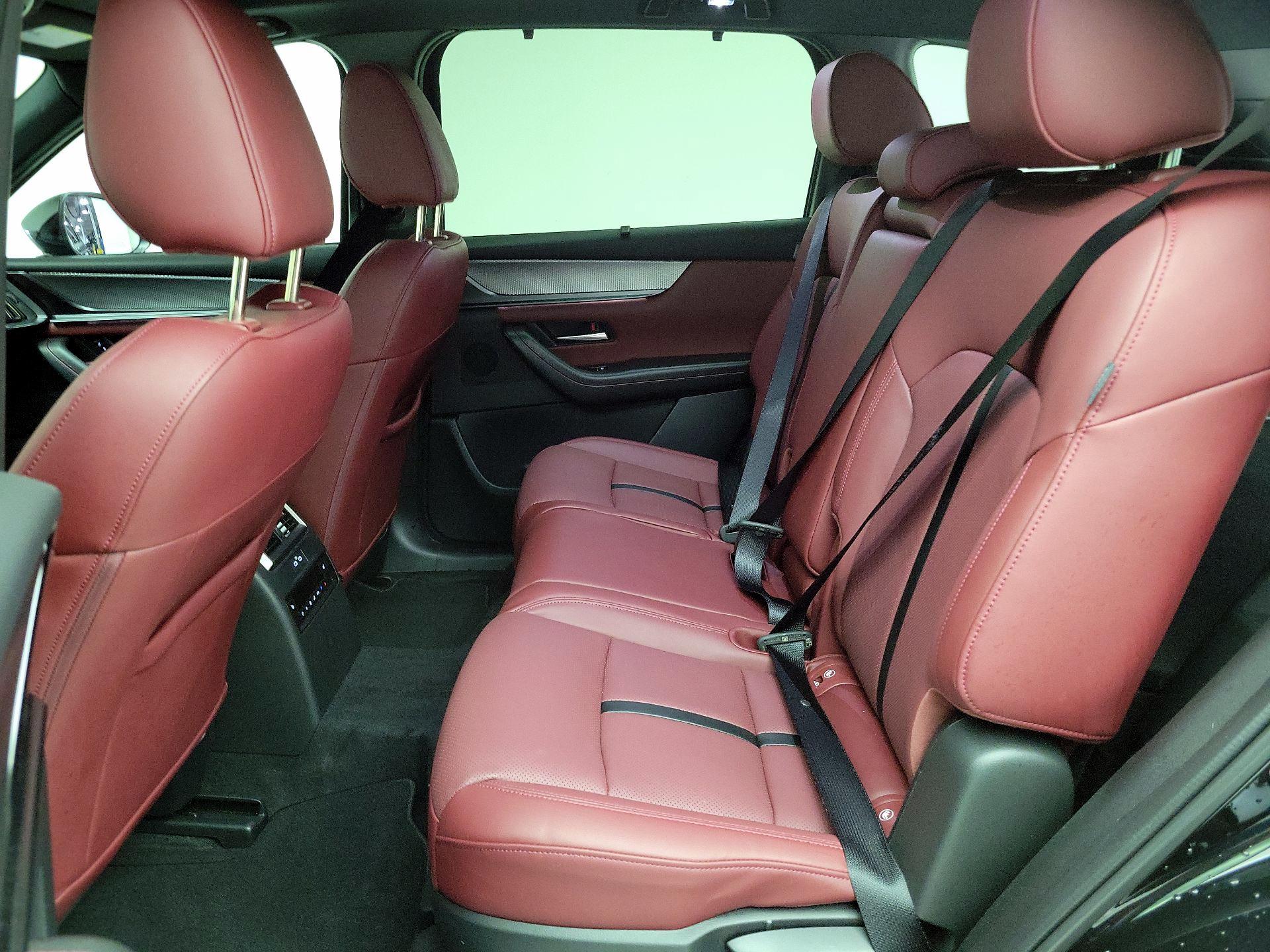 Thumbnail: 2025 Mazda CX-70 - 20