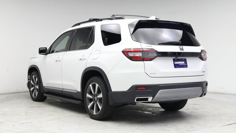 2023 Honda Pilot Touring 2