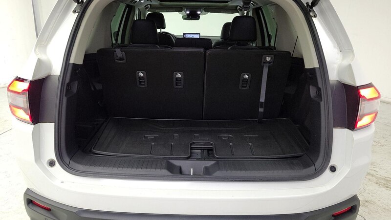 2023 Honda Pilot Touring 23