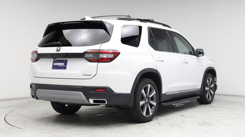 2023 Honda Pilot Touring 8