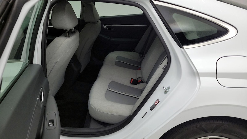 2021 Hyundai Sonata SE 19
