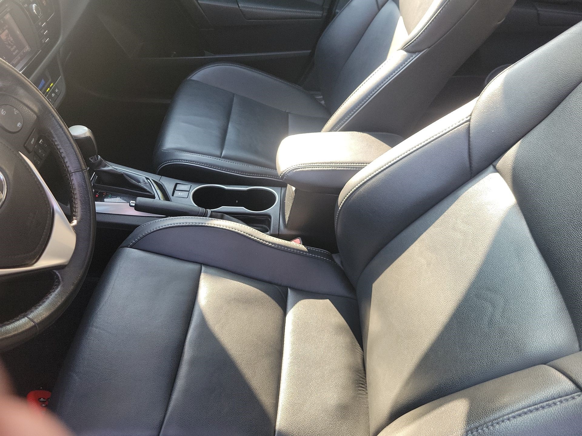 Thumbnail: 2015 Toyota Corolla - 7