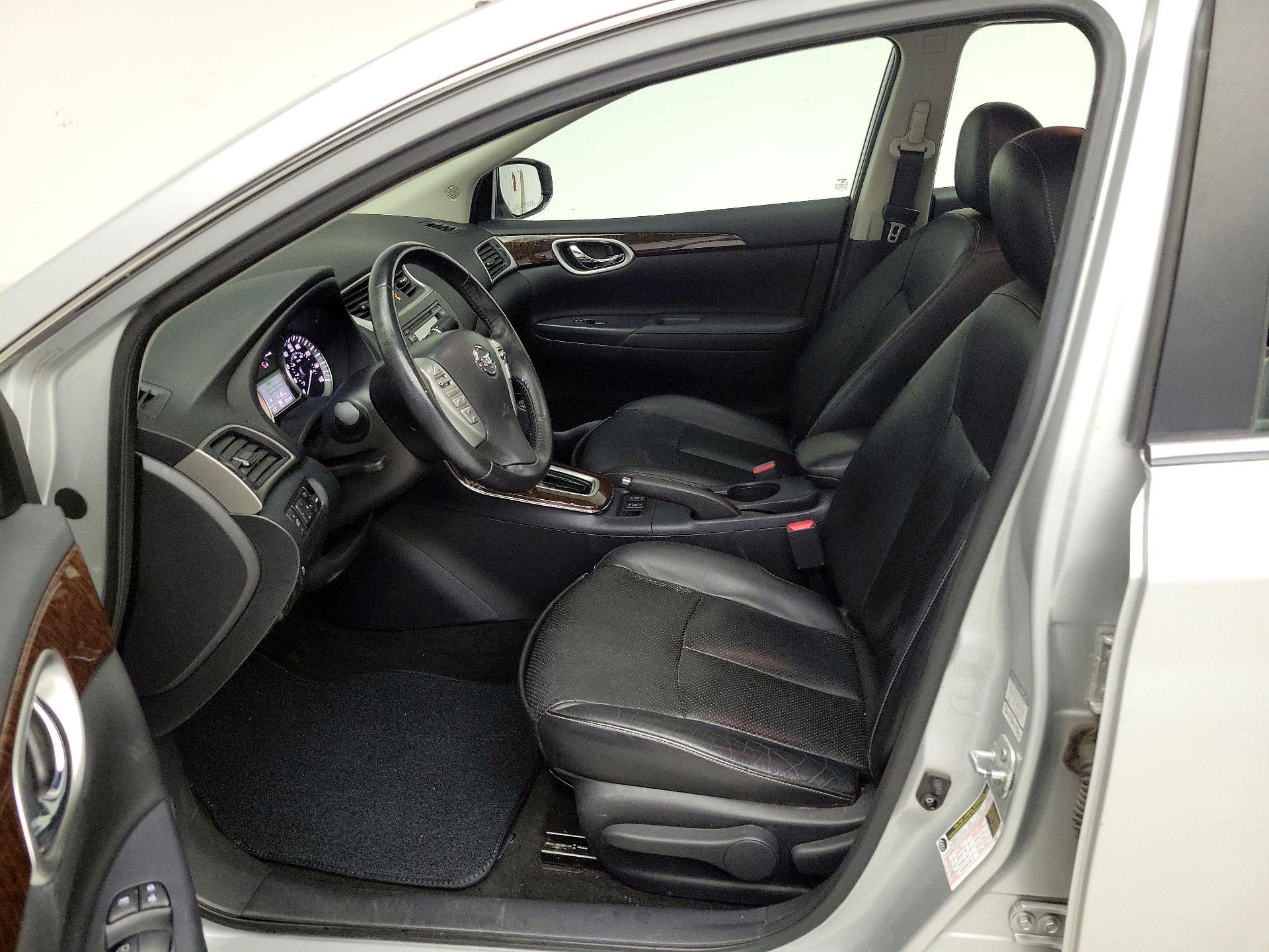 Thumbnail: 2014 Nissan Sentra - 11