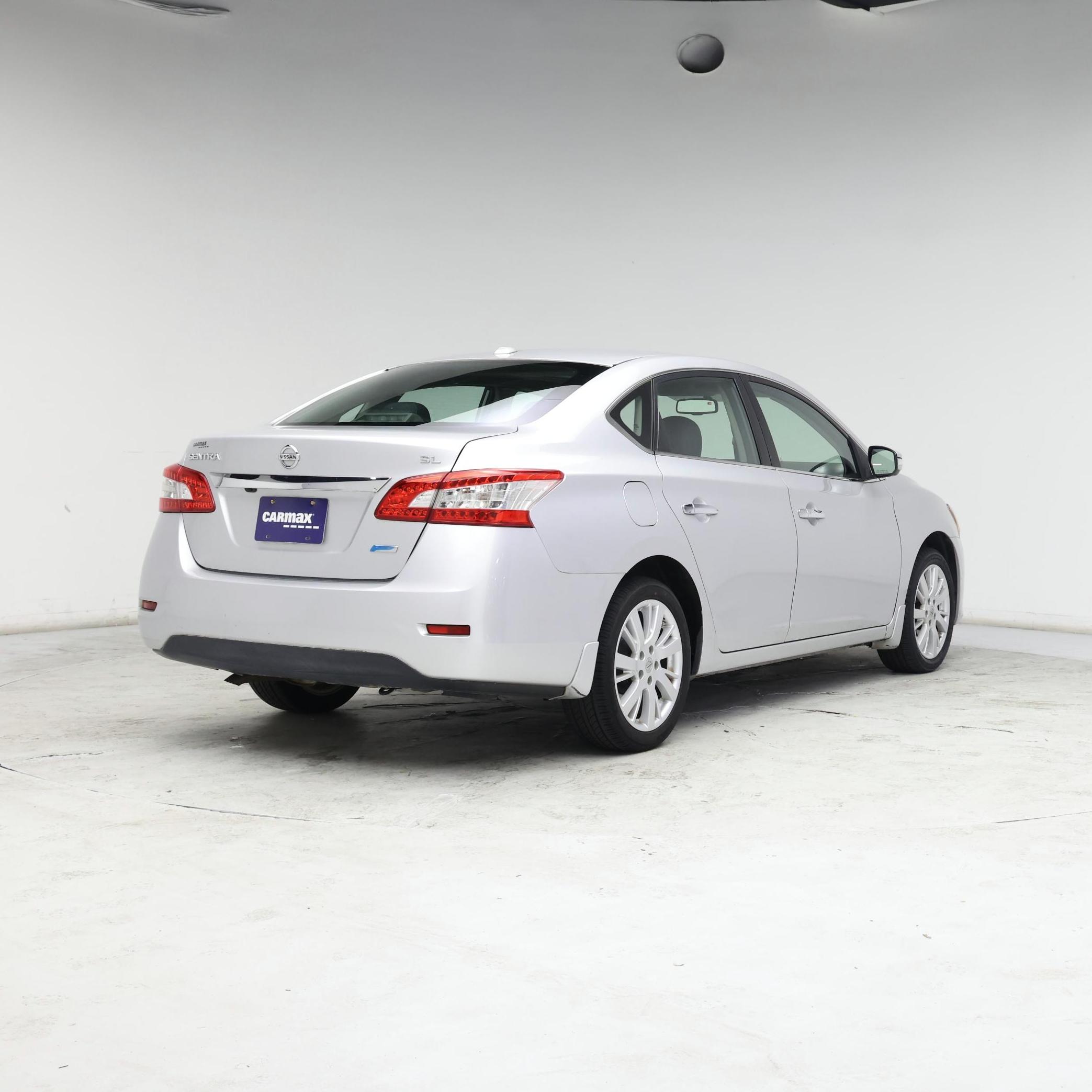 Thumbnail: 2014 Nissan Sentra - 8