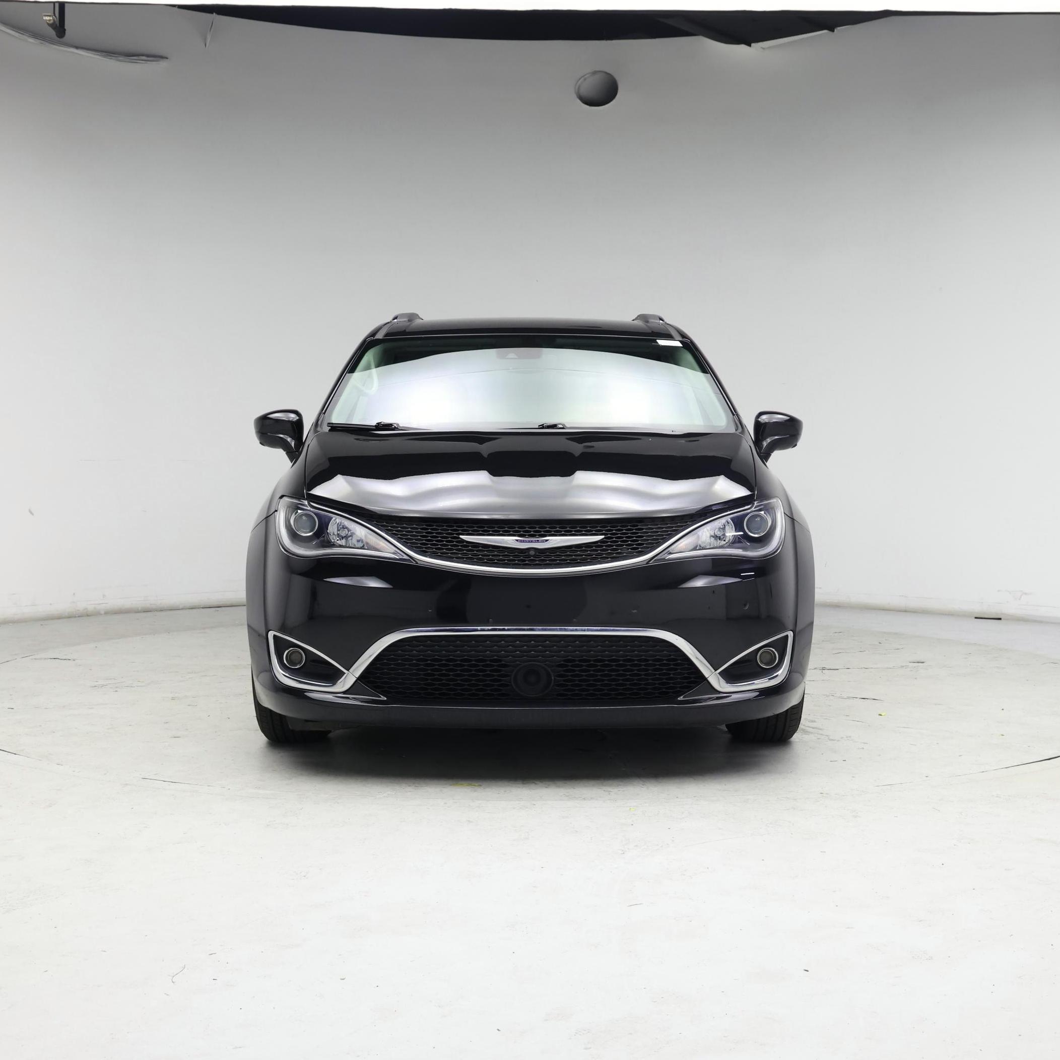 Thumbnail: 2020 Chrysler Pacifica - 5
