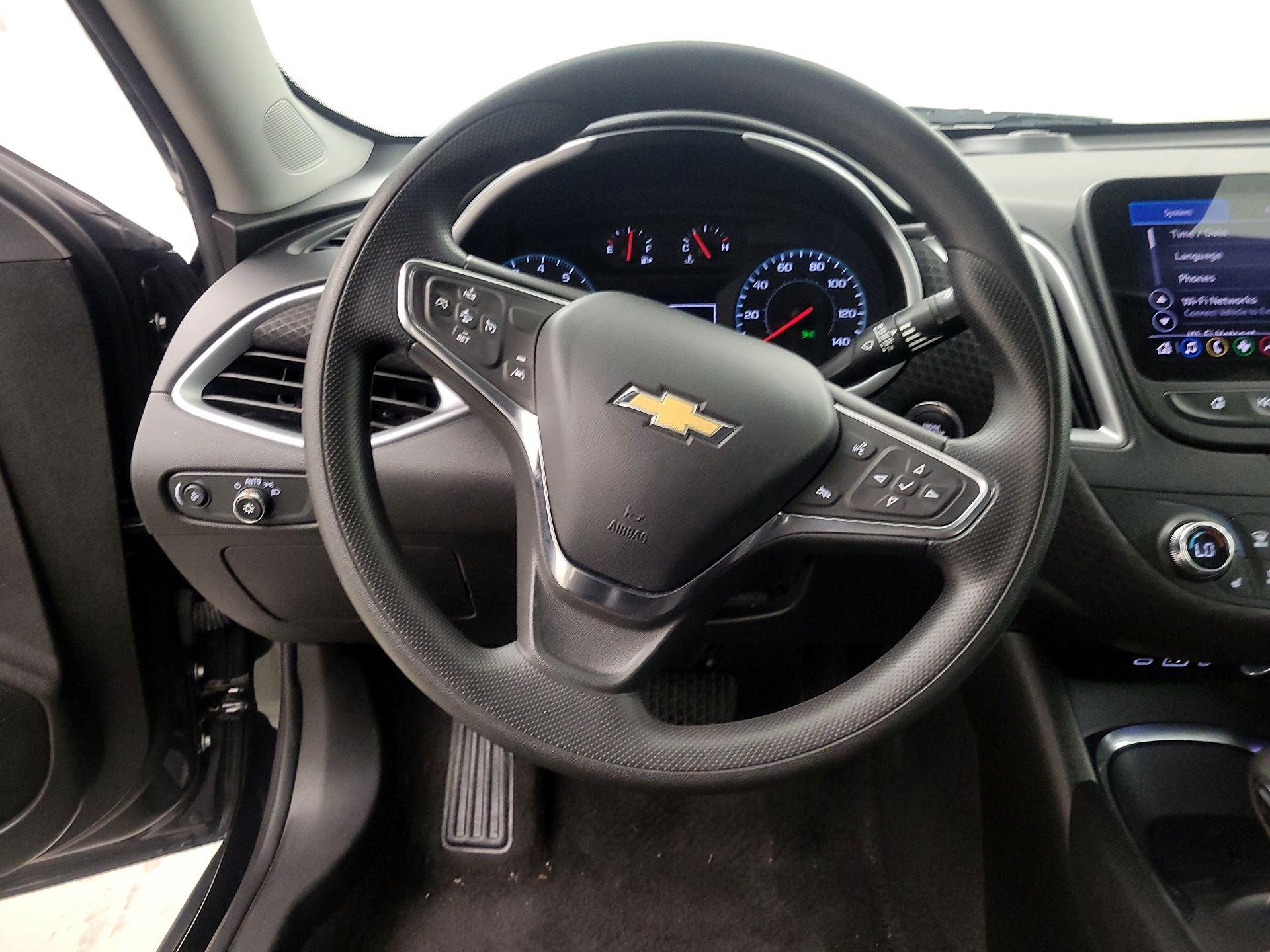 Thumbnail: 2023 Chevrolet Malibu - 10