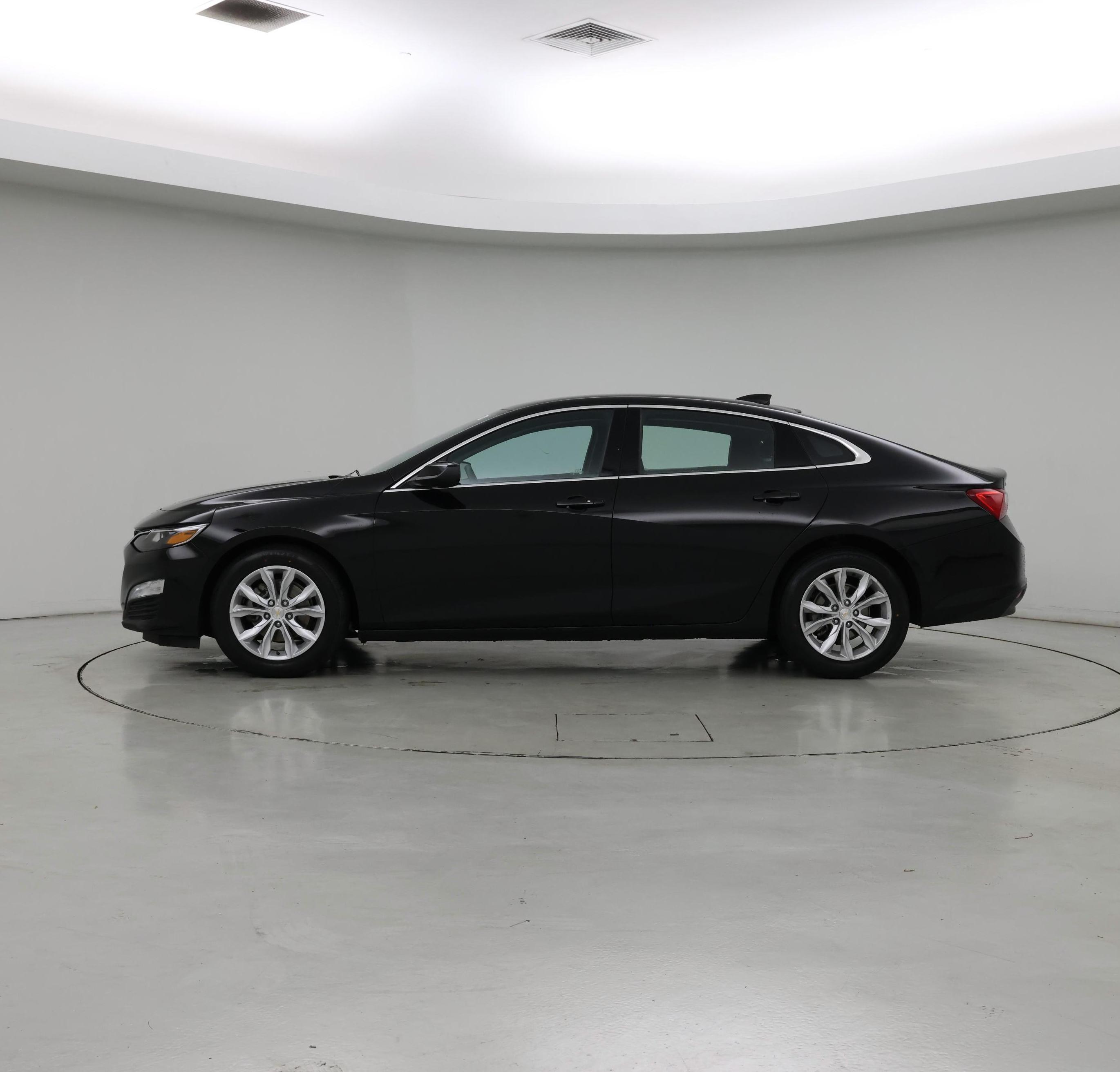 Thumbnail: 2023 Chevrolet Malibu - 3