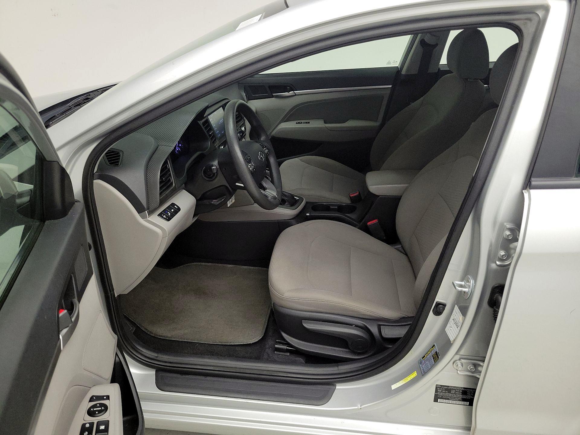 Thumbnail: 2019 Hyundai Elantra - 11