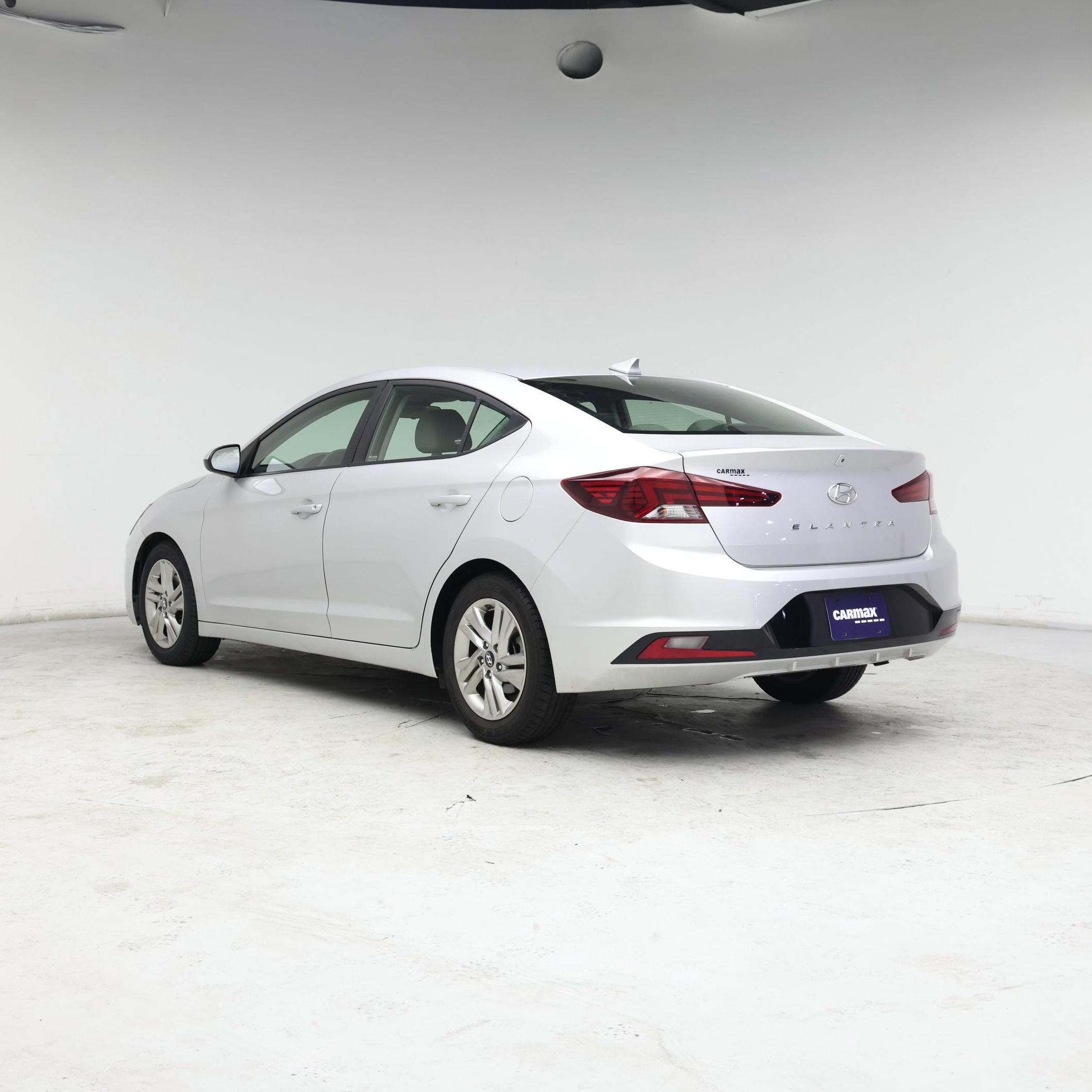 Thumbnail: 2019 Hyundai Elantra - 2
