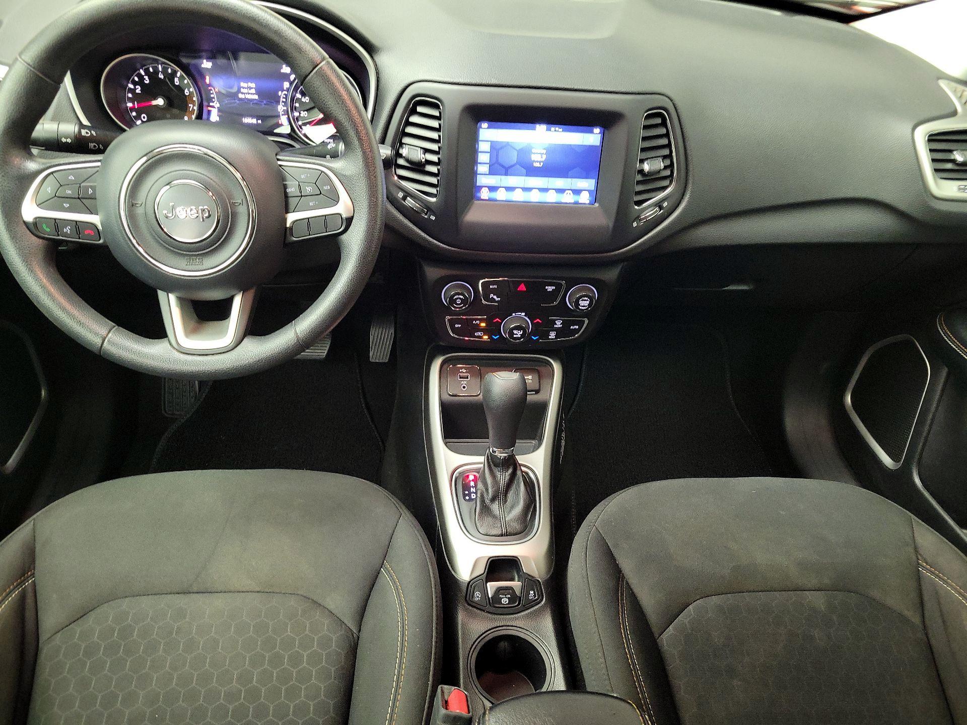 Thumbnail: 2019 Jeep Compass - 9
