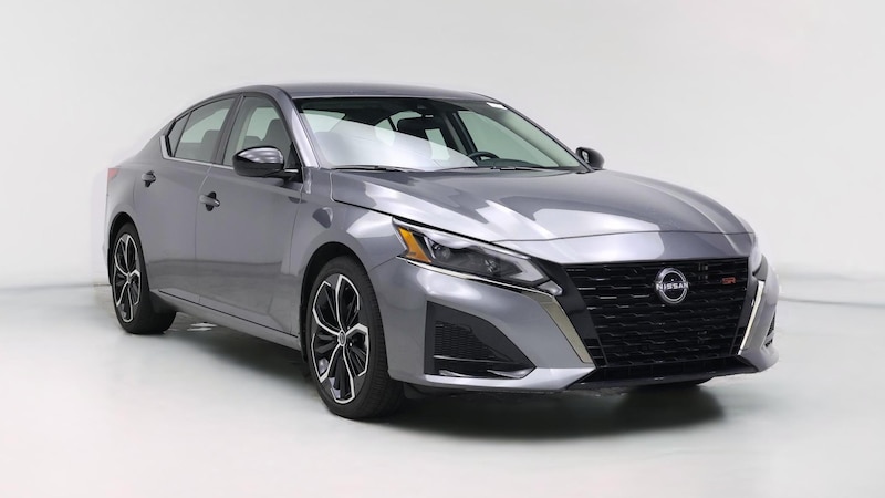 2024 Nissan Altima SR Hero Image