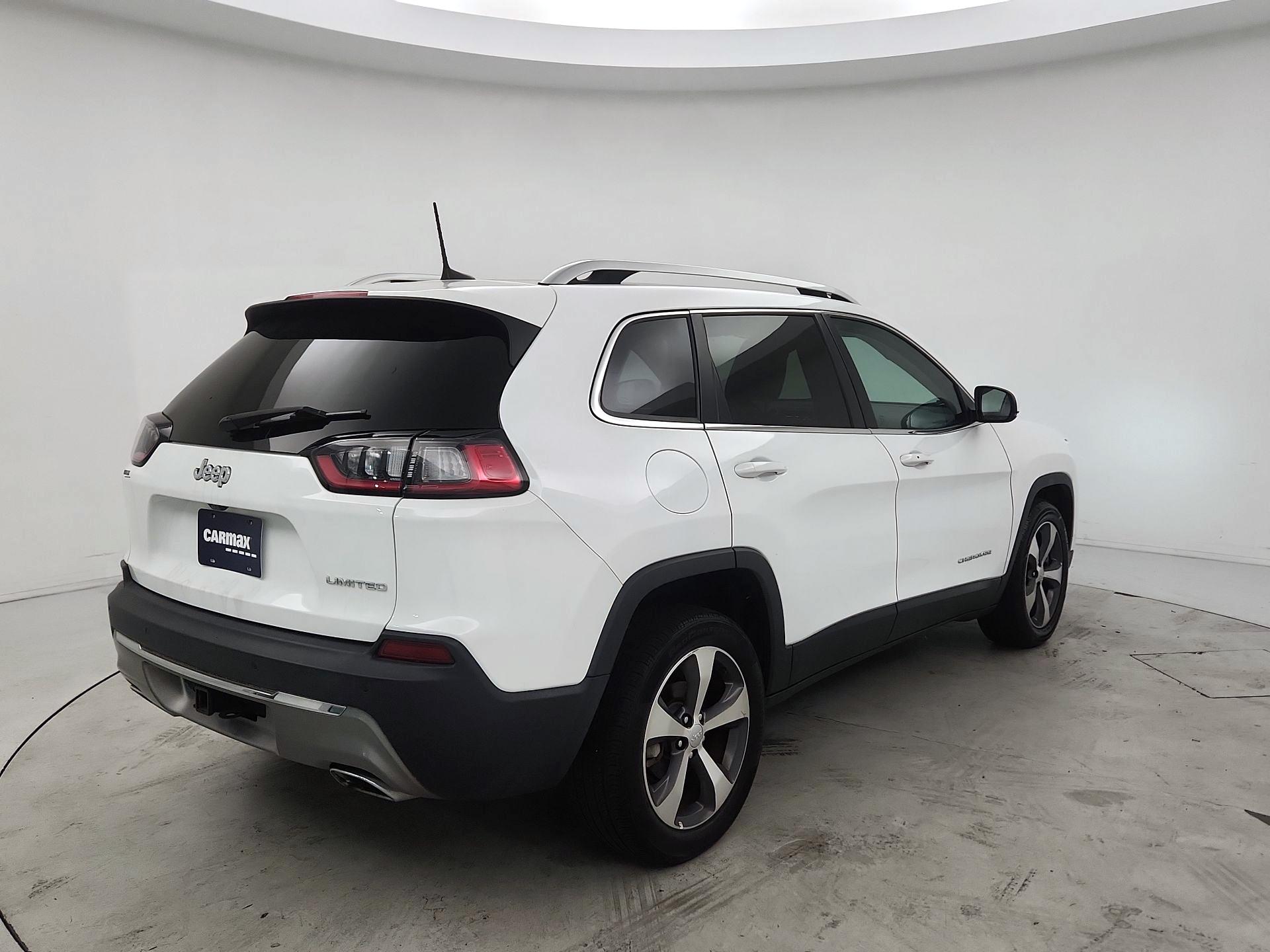 Thumbnail: 2020 Jeep Cherokee - 5