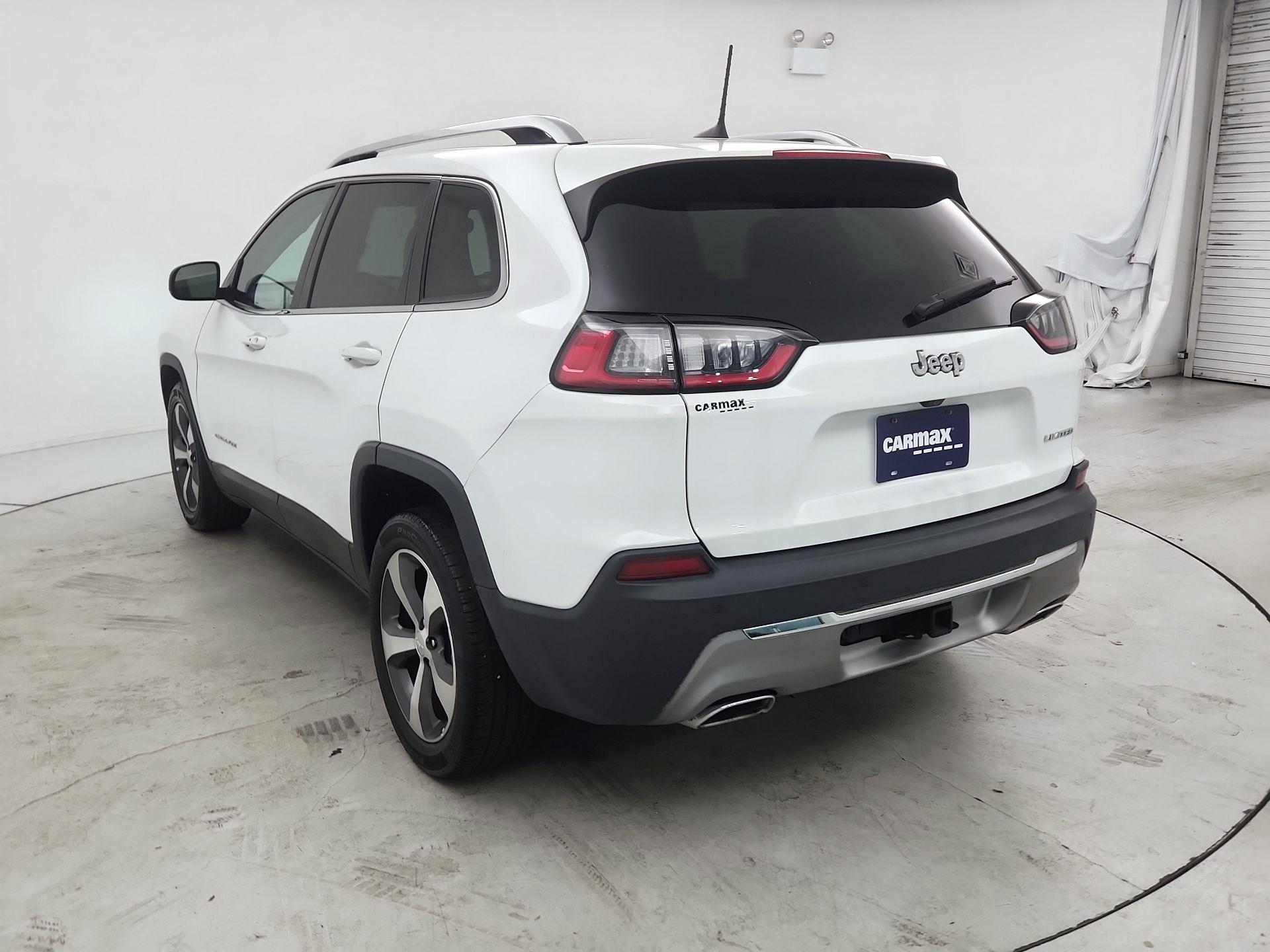 Thumbnail: 2020 Jeep Cherokee - 7