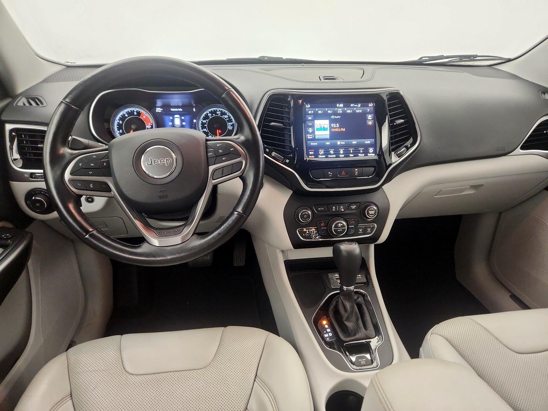 Thumbnail: 2020 Jeep Cherokee - 8