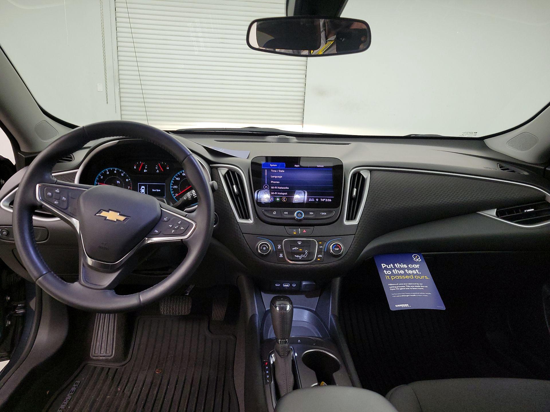 Thumbnail: 2020 Chevrolet Malibu - 9