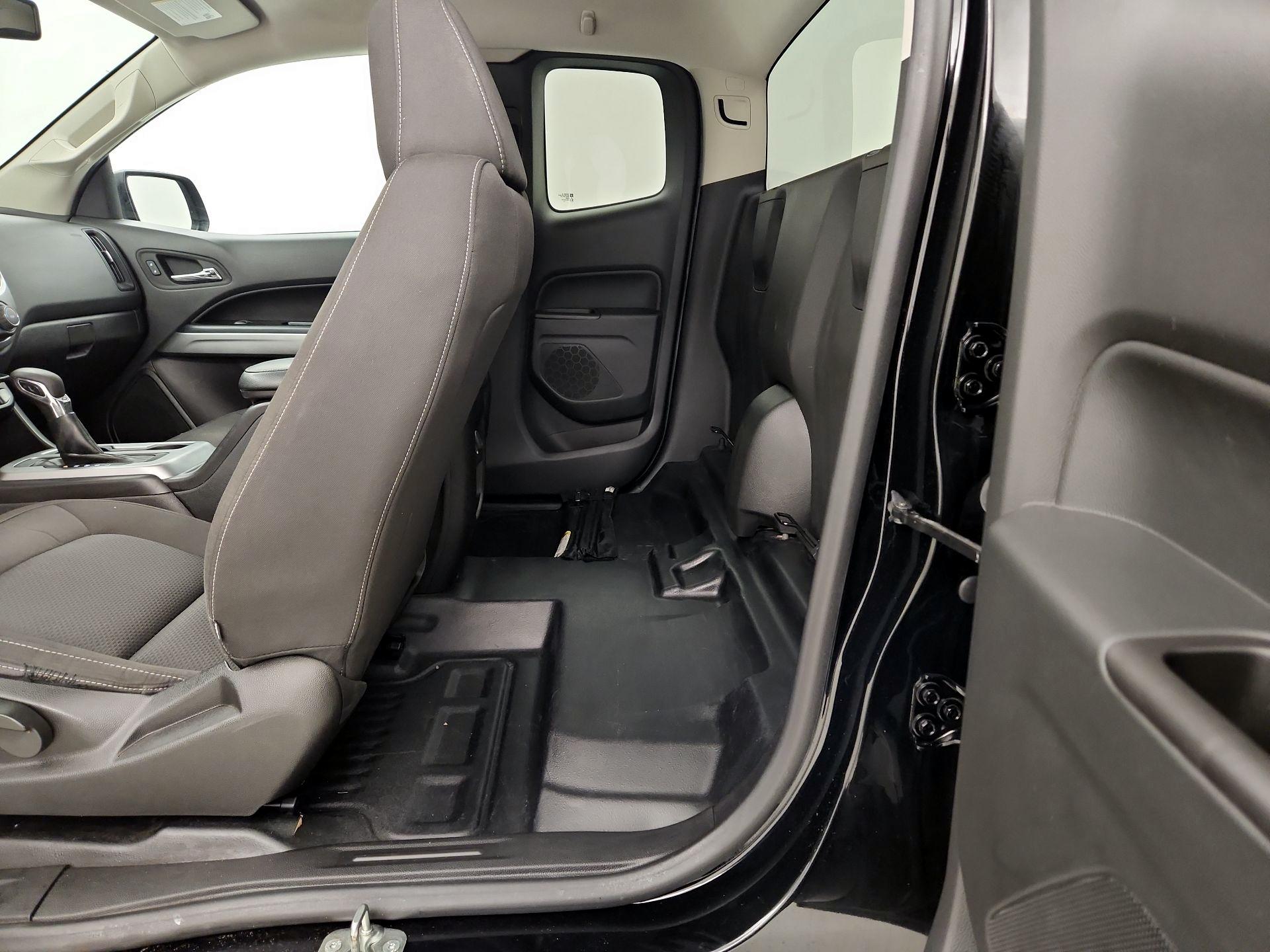 Thumbnail: 2022 Chevrolet Colorado - 19