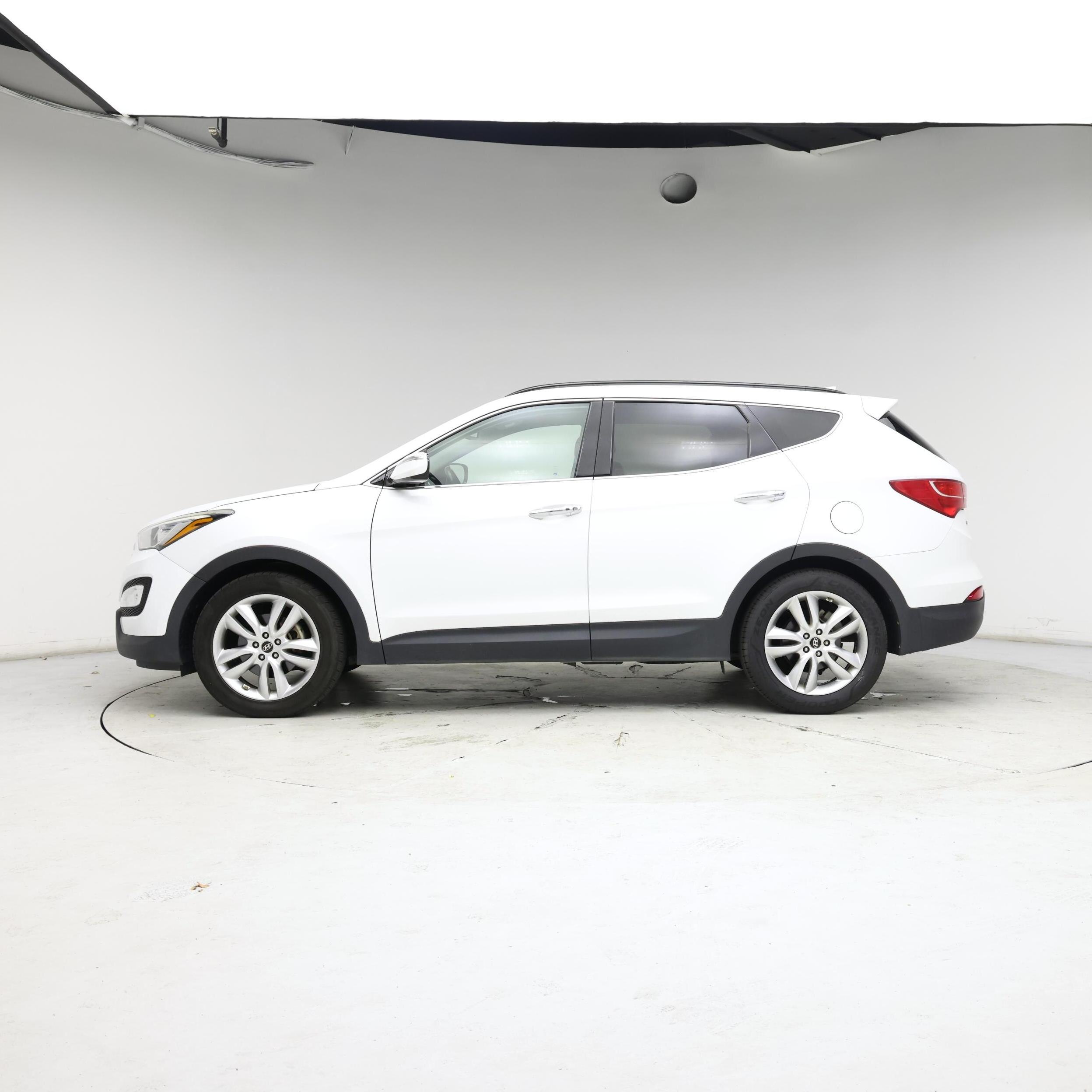 Thumbnail: 2013 Hyundai Santa Fe - 3