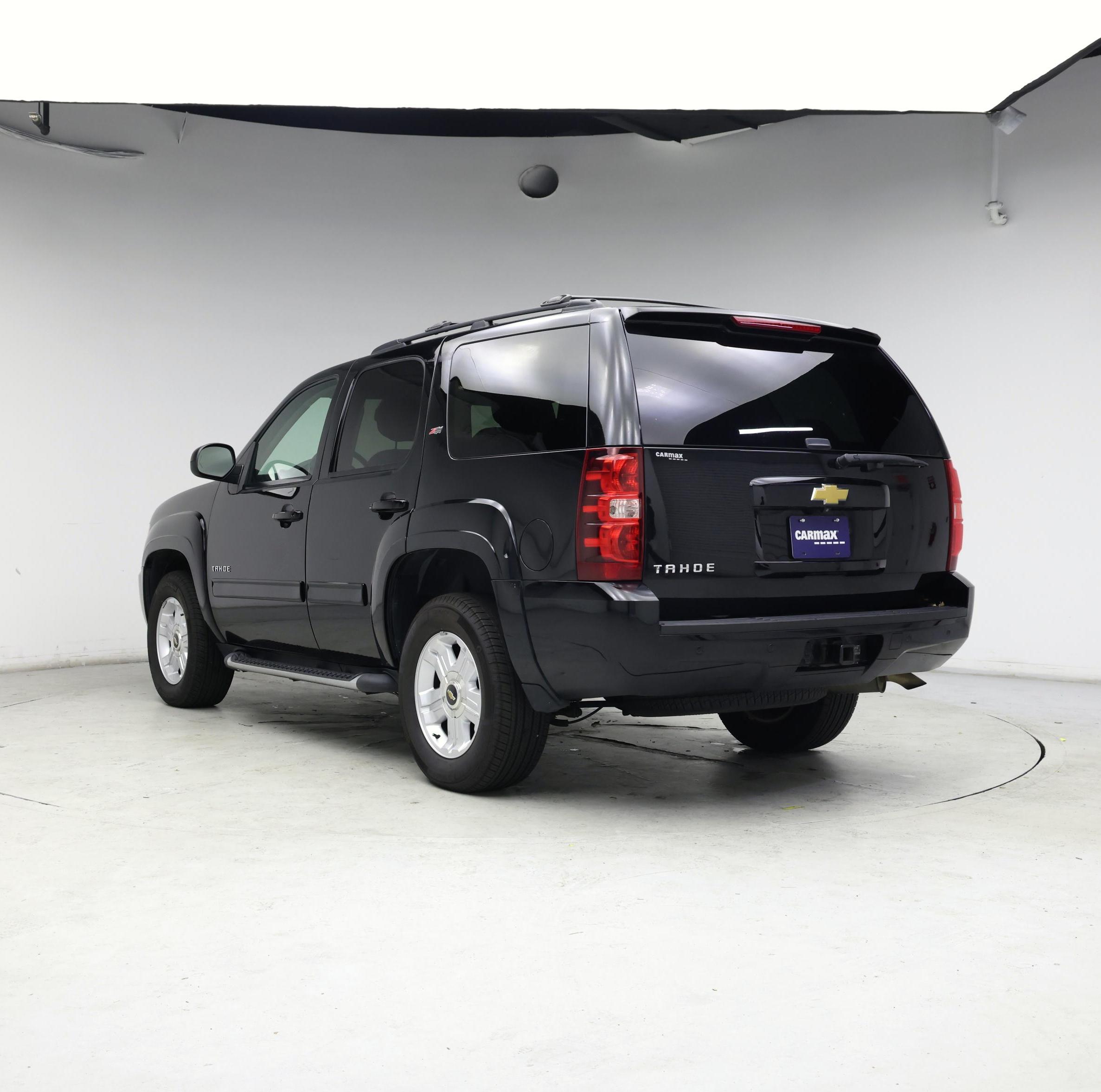 Thumbnail: 2013 Chevrolet Tahoe - 2