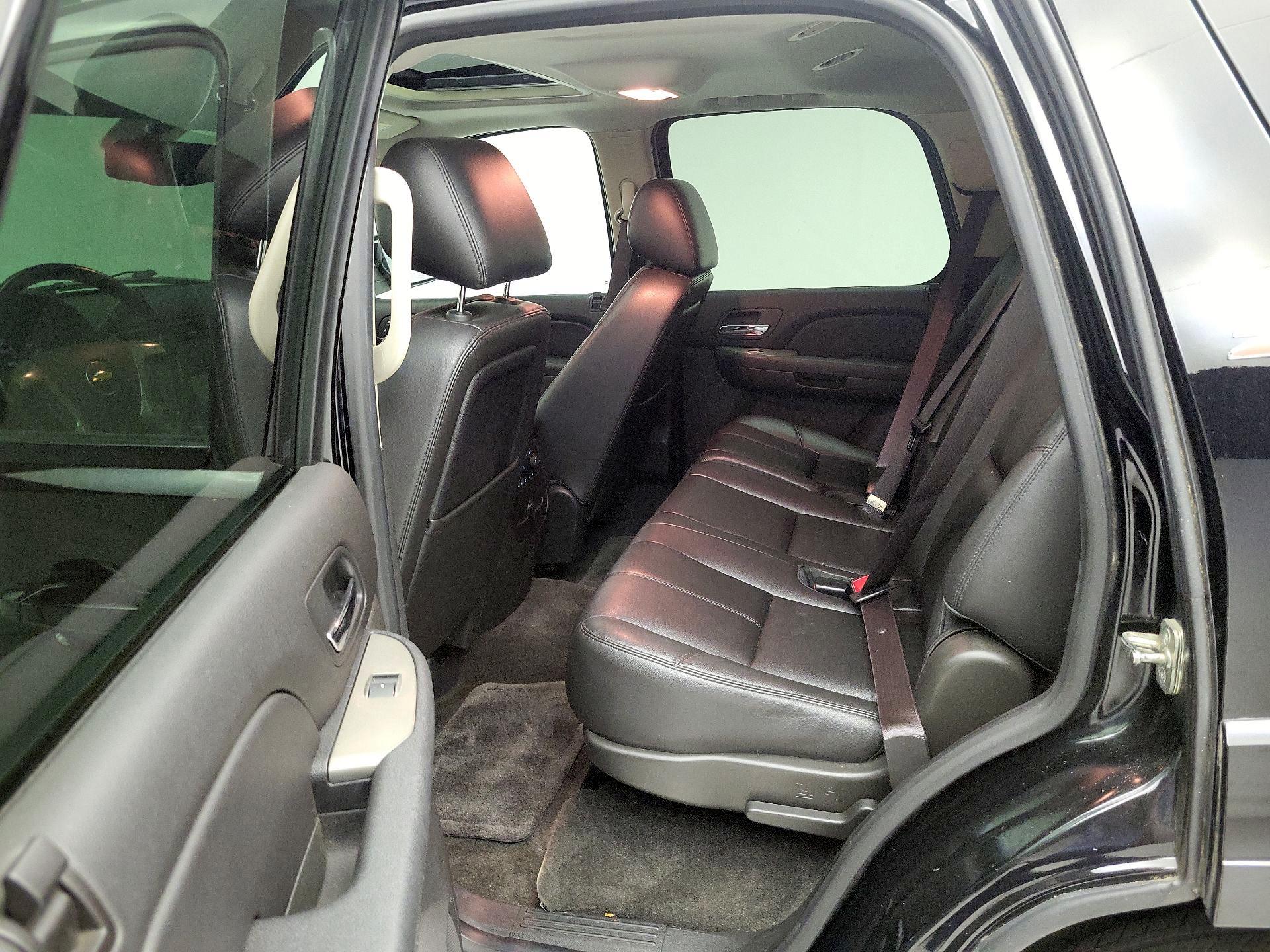Thumbnail: 2013 Chevrolet Tahoe - 20