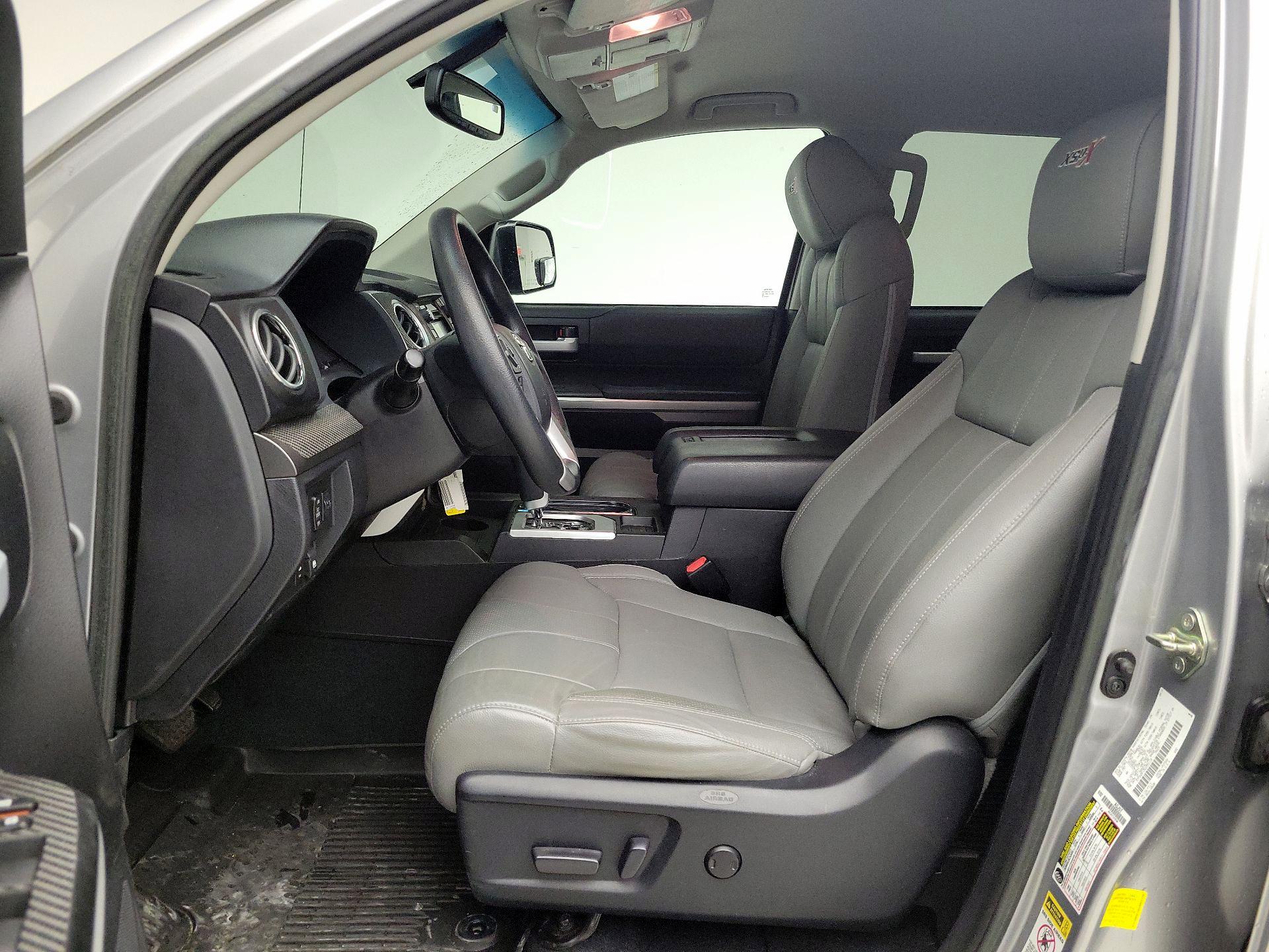 Thumbnail: 2016 Toyota Tundra - 11