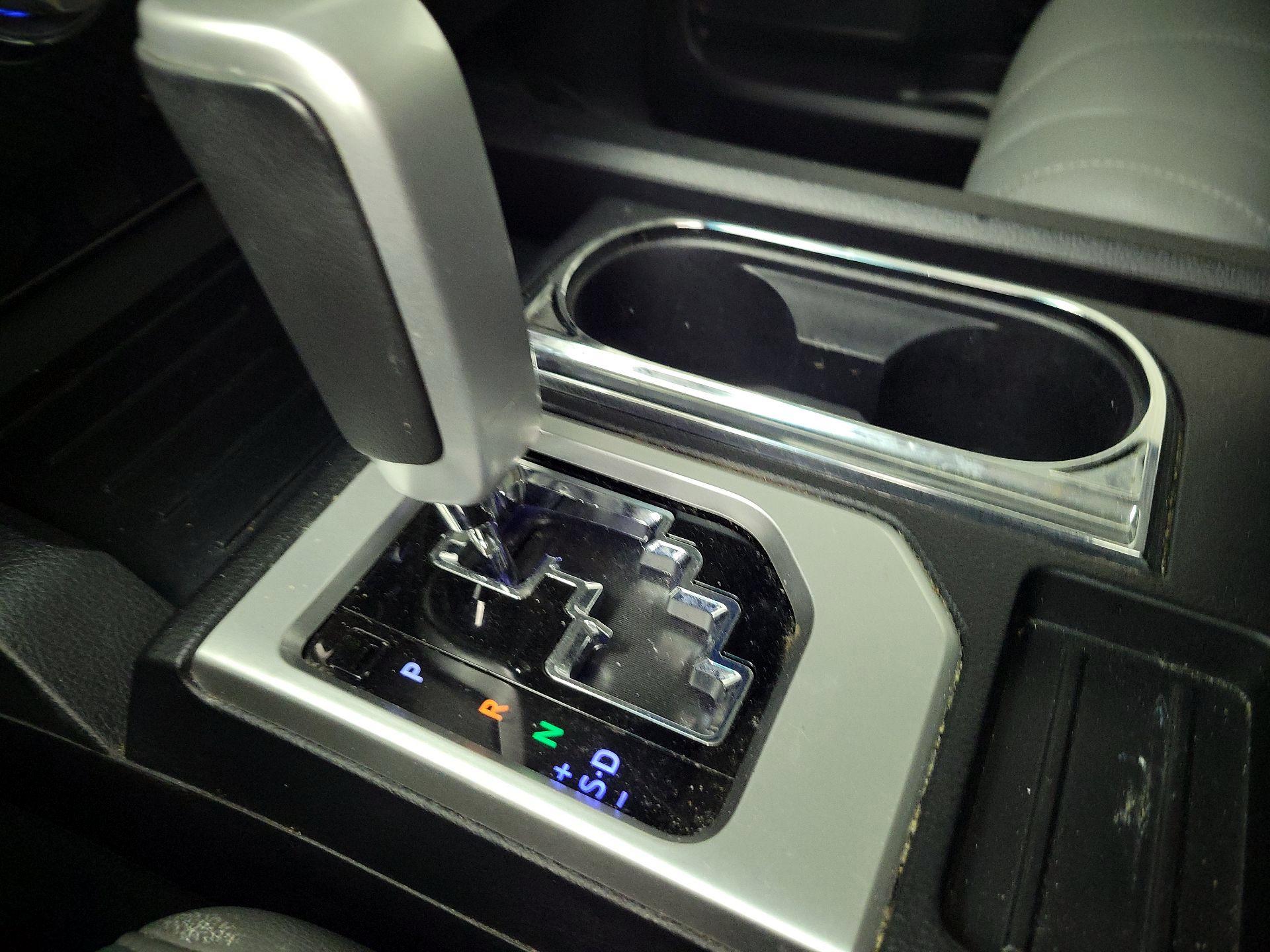 Thumbnail: 2016 Toyota Tundra - 17