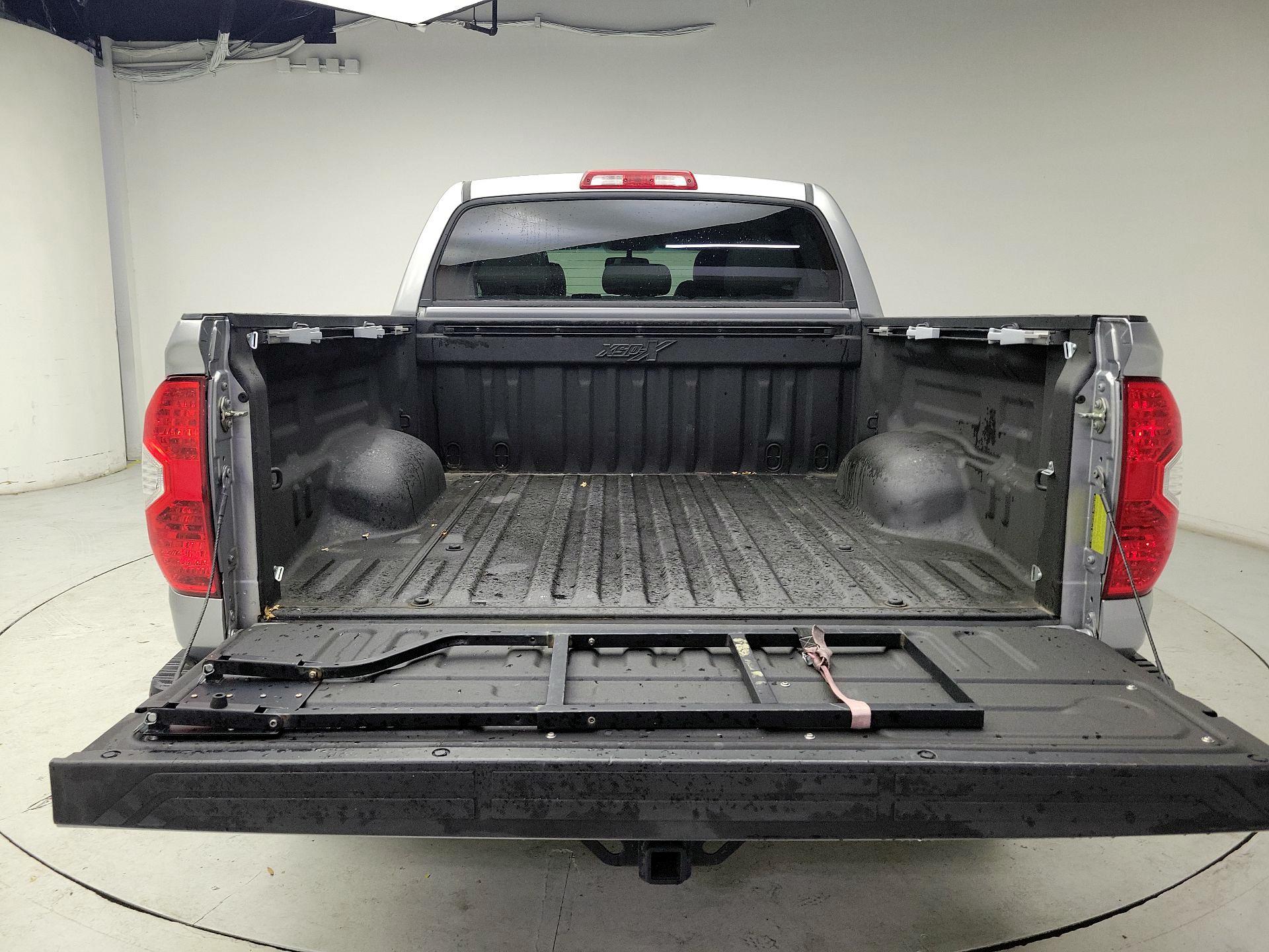 Thumbnail: 2016 Toyota Tundra - 20
