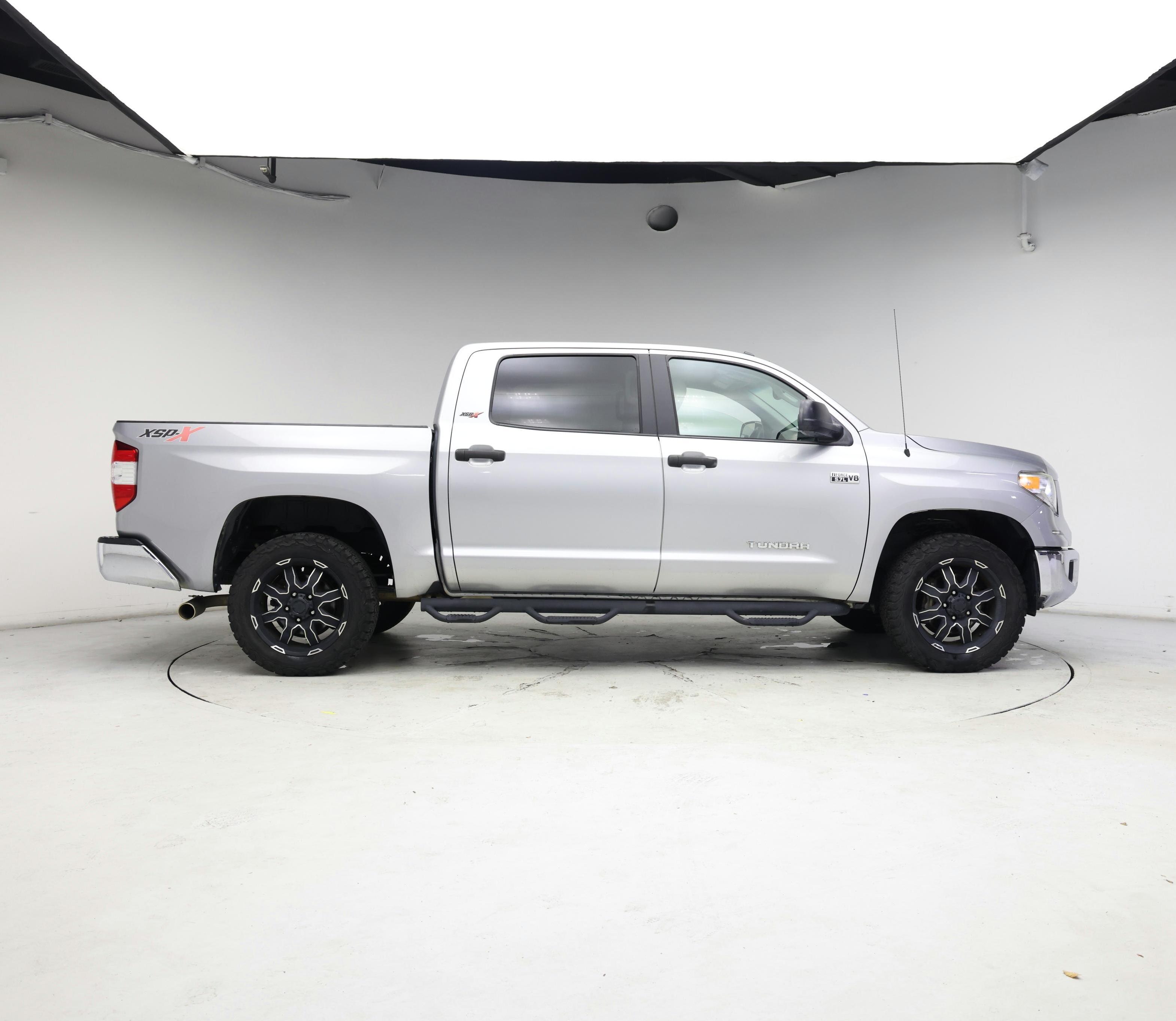 Thumbnail: 2016 Toyota Tundra - 7
