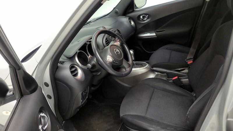 2013 Nissan Juke S 11