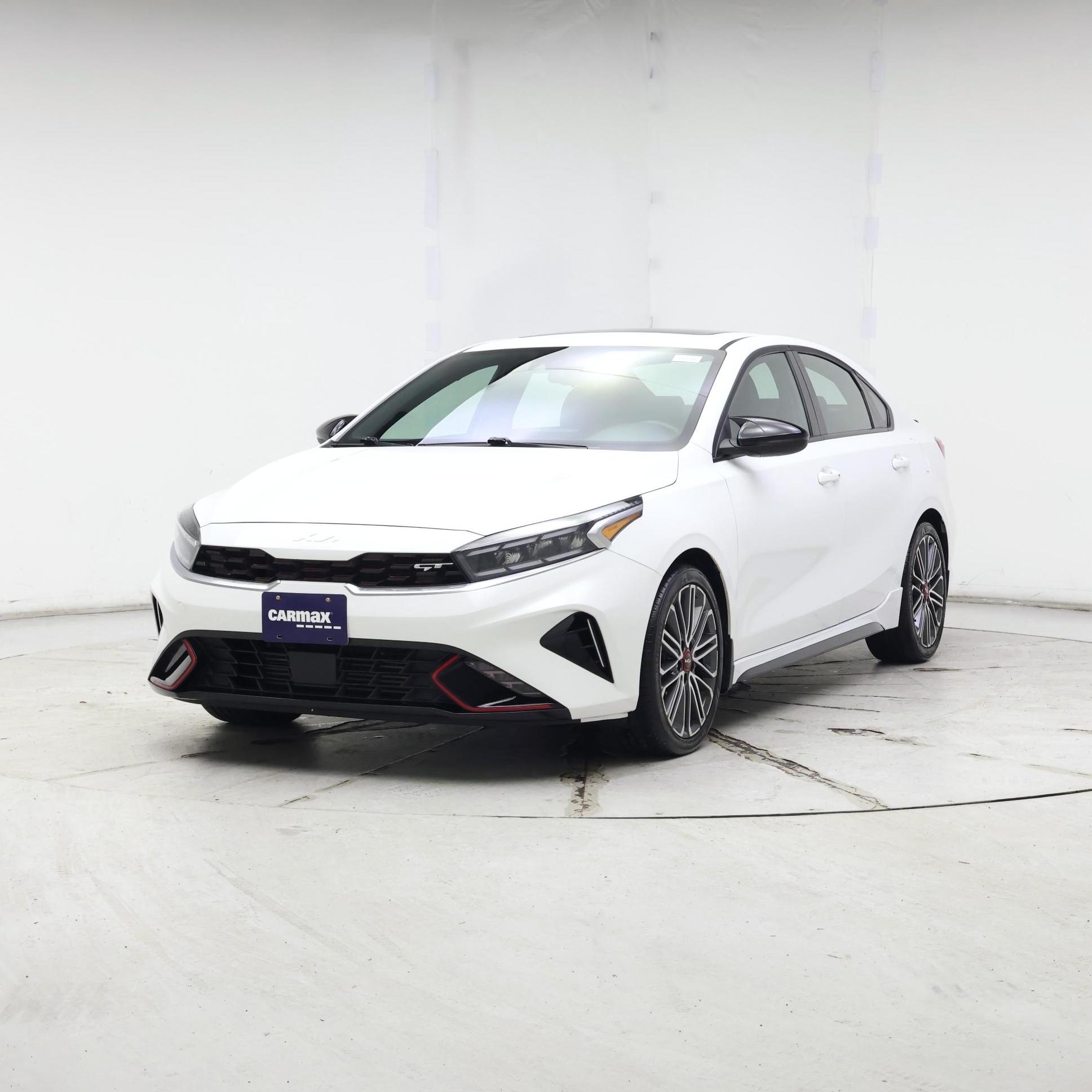 Thumbnail: 2023 Kia Forte - 4