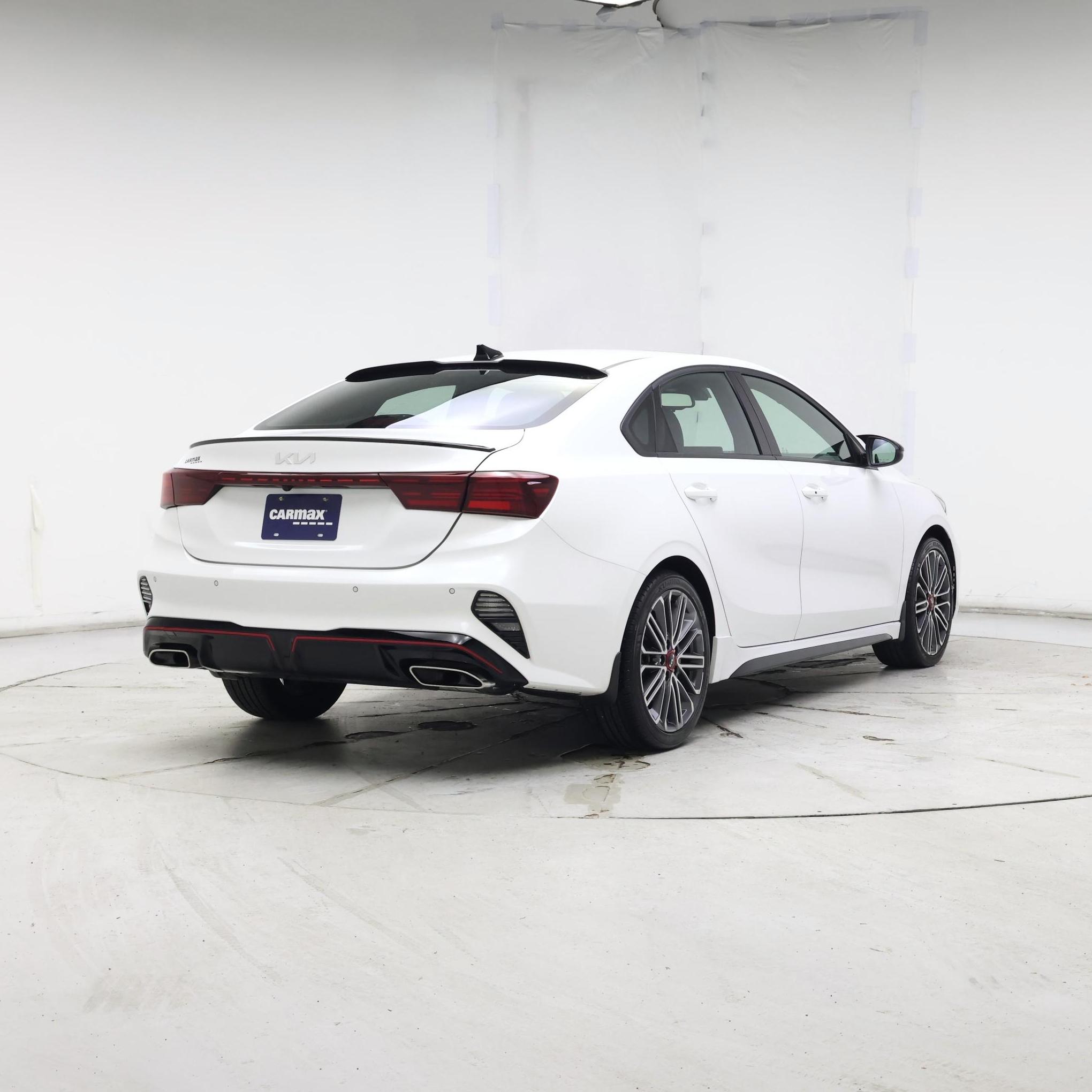 Thumbnail: 2023 Kia Forte - 8