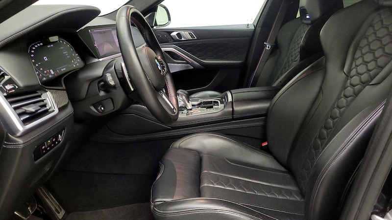 2021 BMW X6 M 11