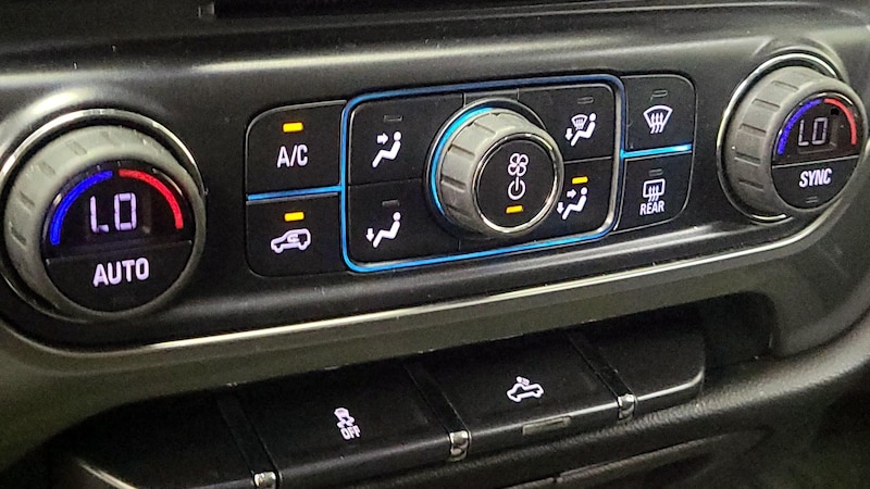2017 Chevrolet Silverado 1500 LT 17