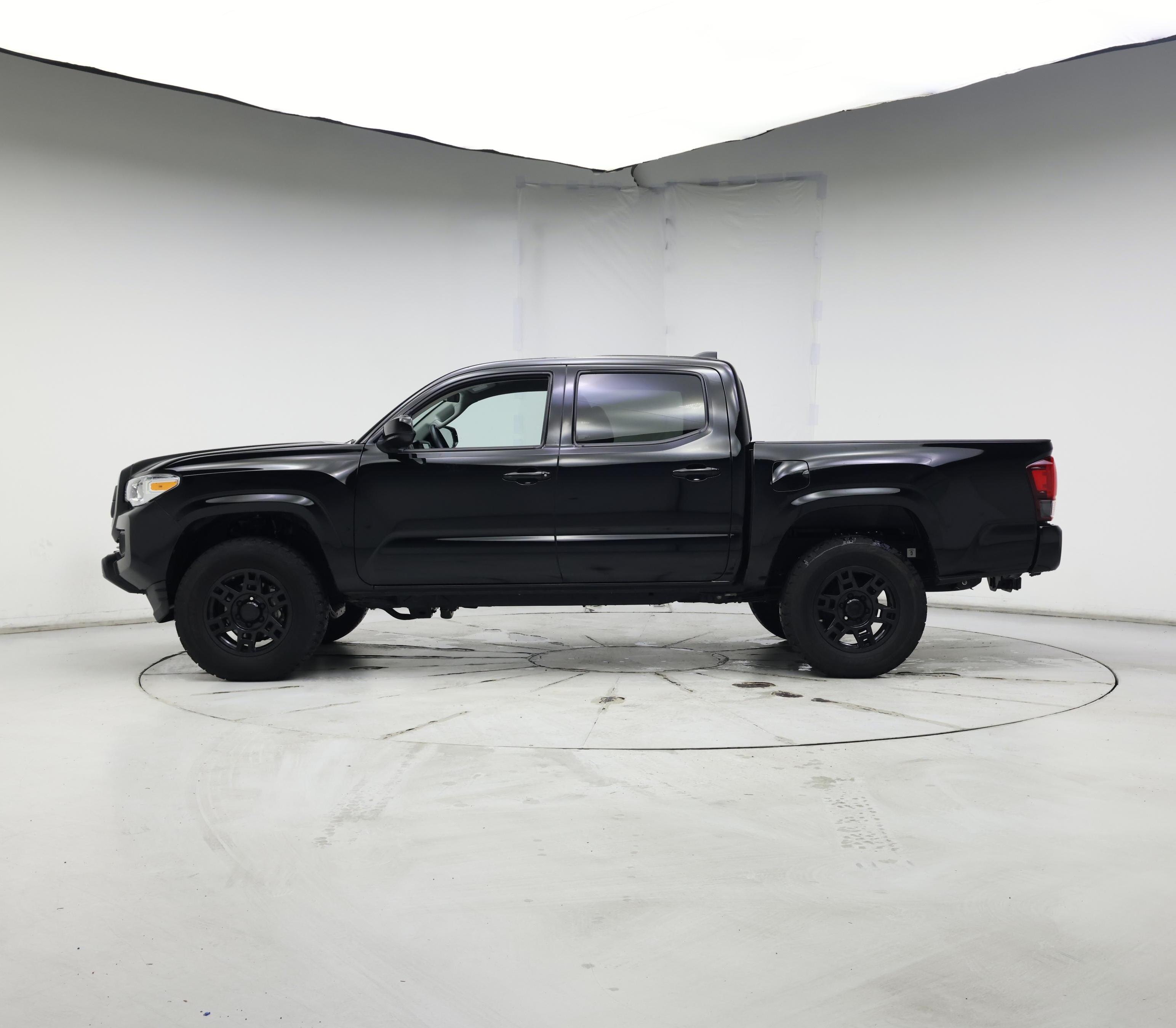 Thumbnail: 2023 Toyota Tacoma - 3