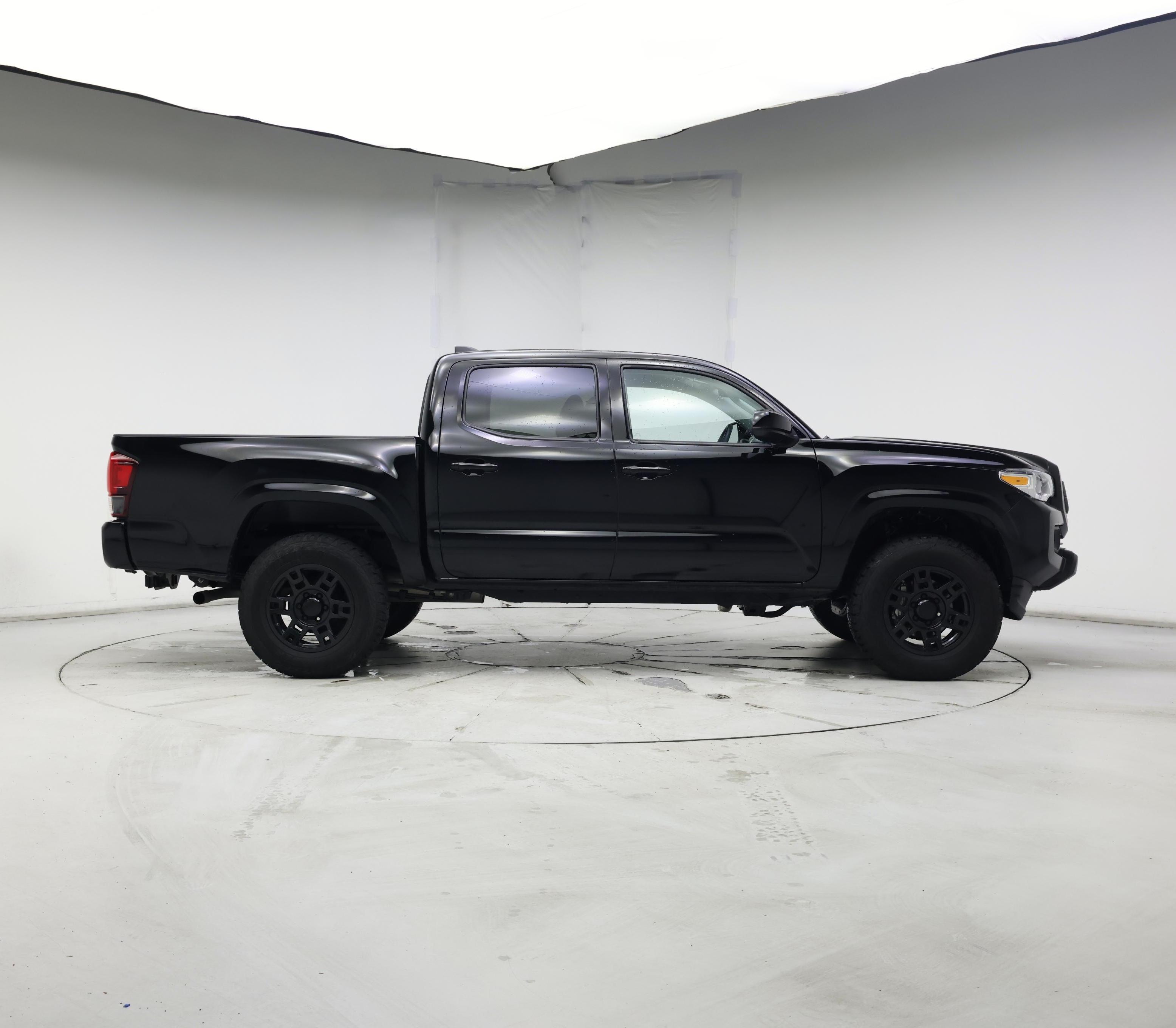 Thumbnail: 2023 Toyota Tacoma - 7