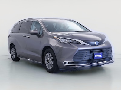 Gray 2022 Toyota Sienna Hybrid XLE