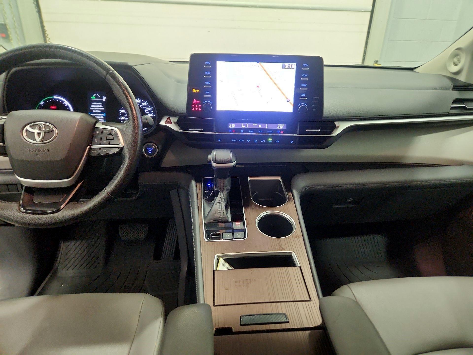 Thumbnail: 2022 Toyota Sienna - 9